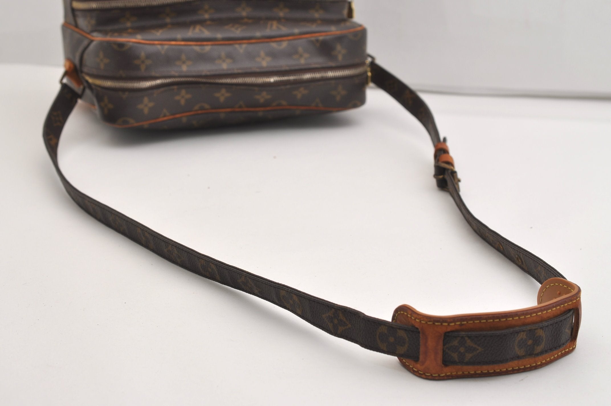 Authentic Louis Vuitton Monogram Nile Shoulder Cross Body Bag M45244 LV 7028J