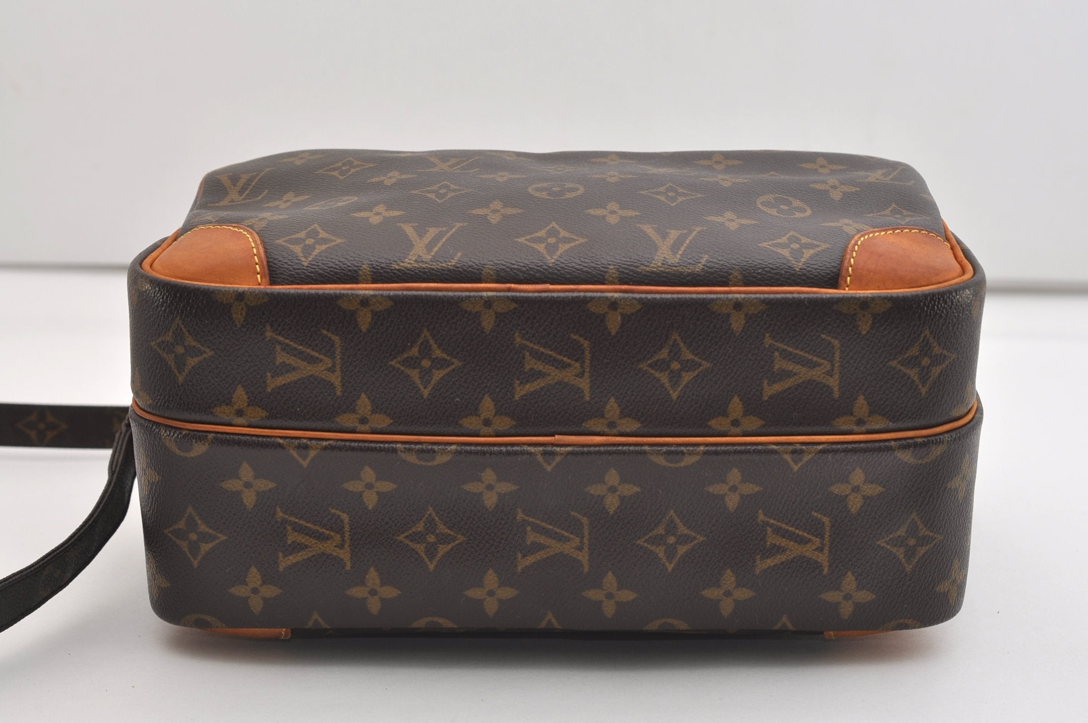 Authentic Louis Vuitton Monogram Nile Shoulder Cross Body Bag M45244 LV 7028J