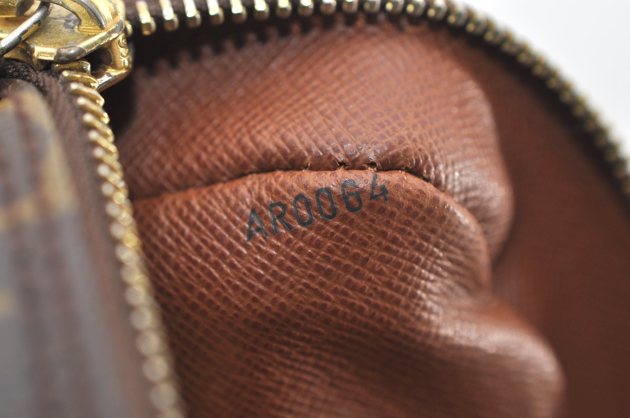 Authentic Louis Vuitton Monogram Nile Shoulder Cross Body Bag M45244 LV 7028J