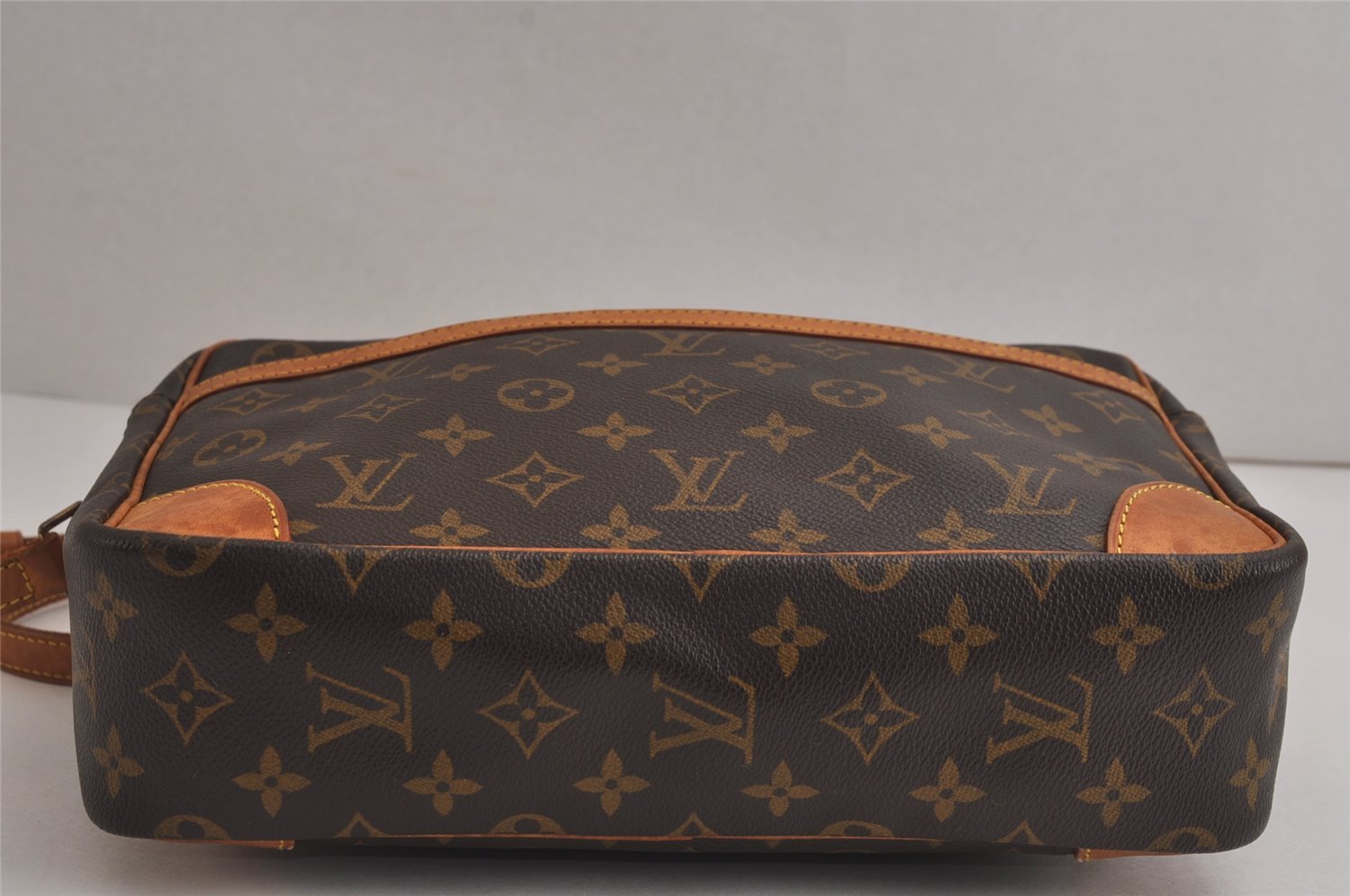 Authentic Louis Vuitton Monogram Trocadero 30 Shoulder Cross Bag M51272 LV 7031J