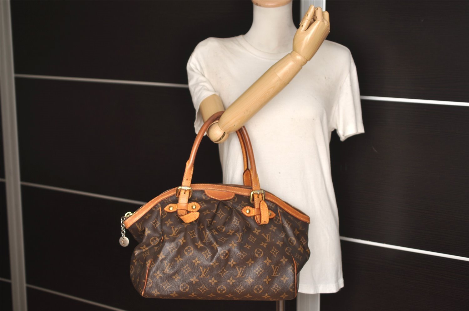 Authentic Louis Vuitton Monogram Tivoli GM Hand Tote Bag M40144 LV 7034J