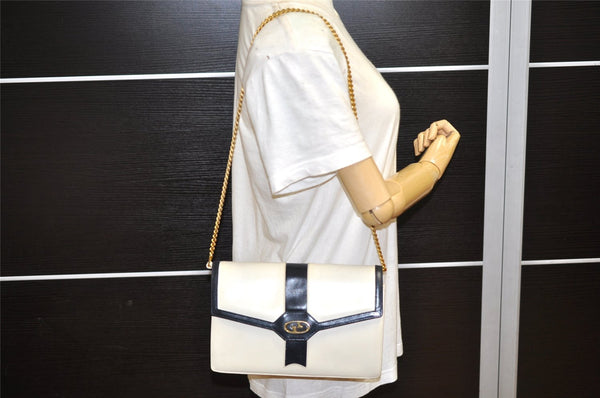 Authentic GUCCI Vintage Chain Shoulder Cross Body Bag Purse Leather White 7045K