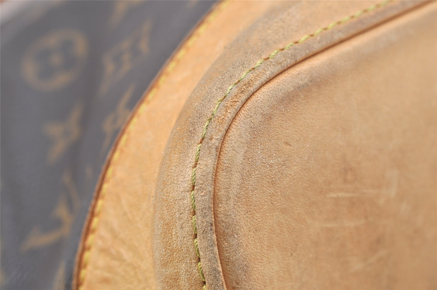 Authentic Louis Vuitton Monogram Lockit Horizontal Shoulder Bag M40104 LV 7046I