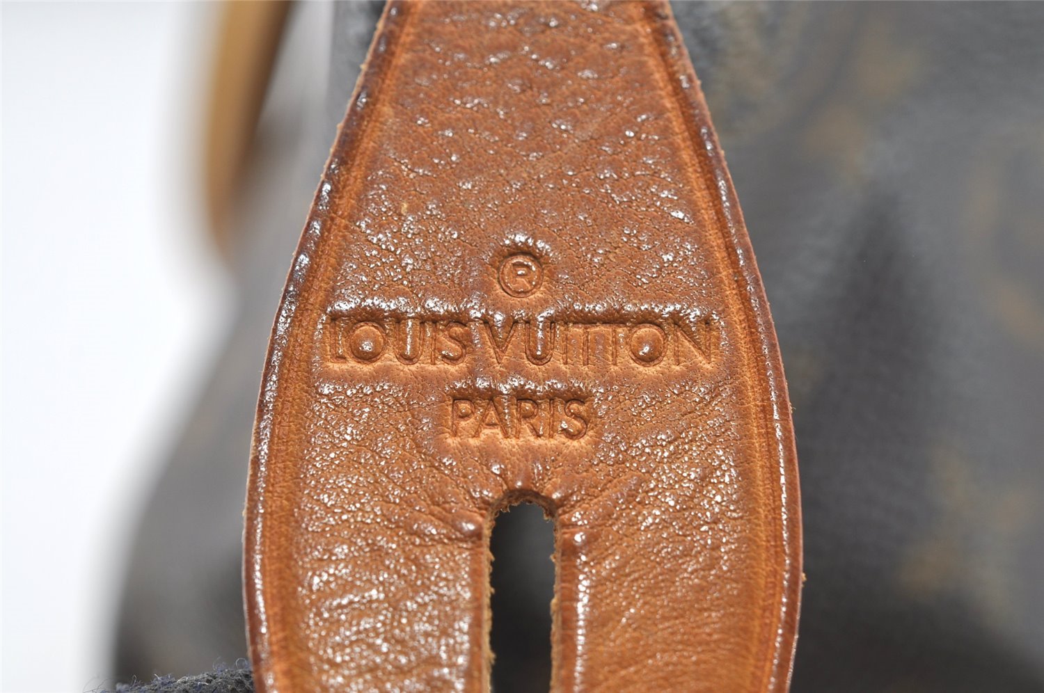 Authentic Louis Vuitton Monogram Lockit Horizontal Shoulder Bag M40104 LV 7046I