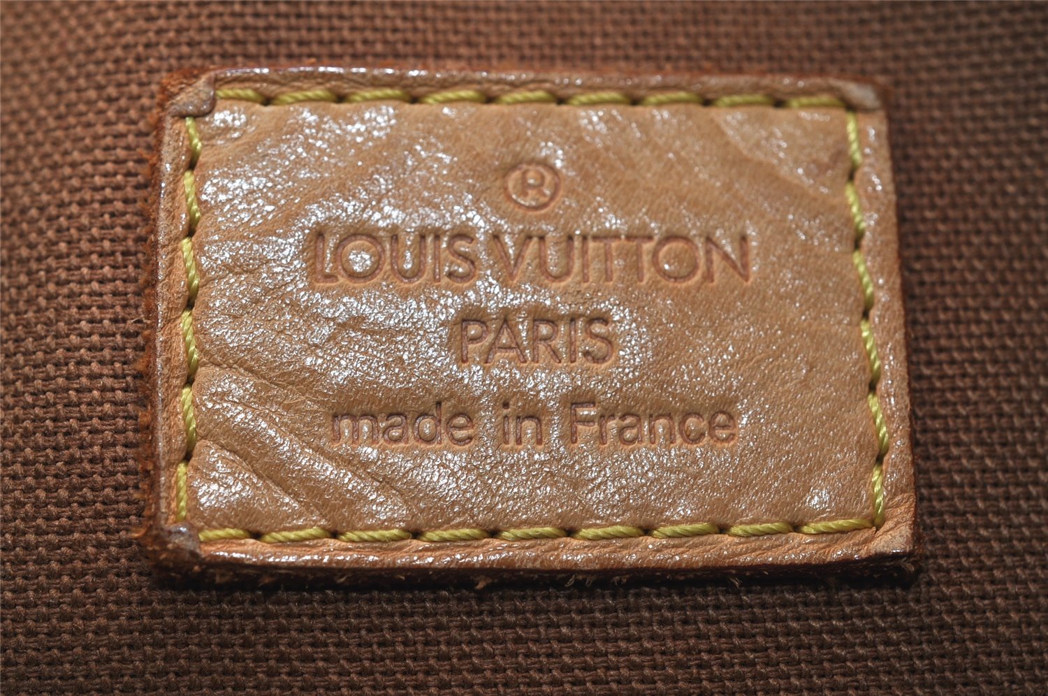 Authentic Louis Vuitton Monogram Lockit Horizontal Shoulder Bag M40104 LV 7046I