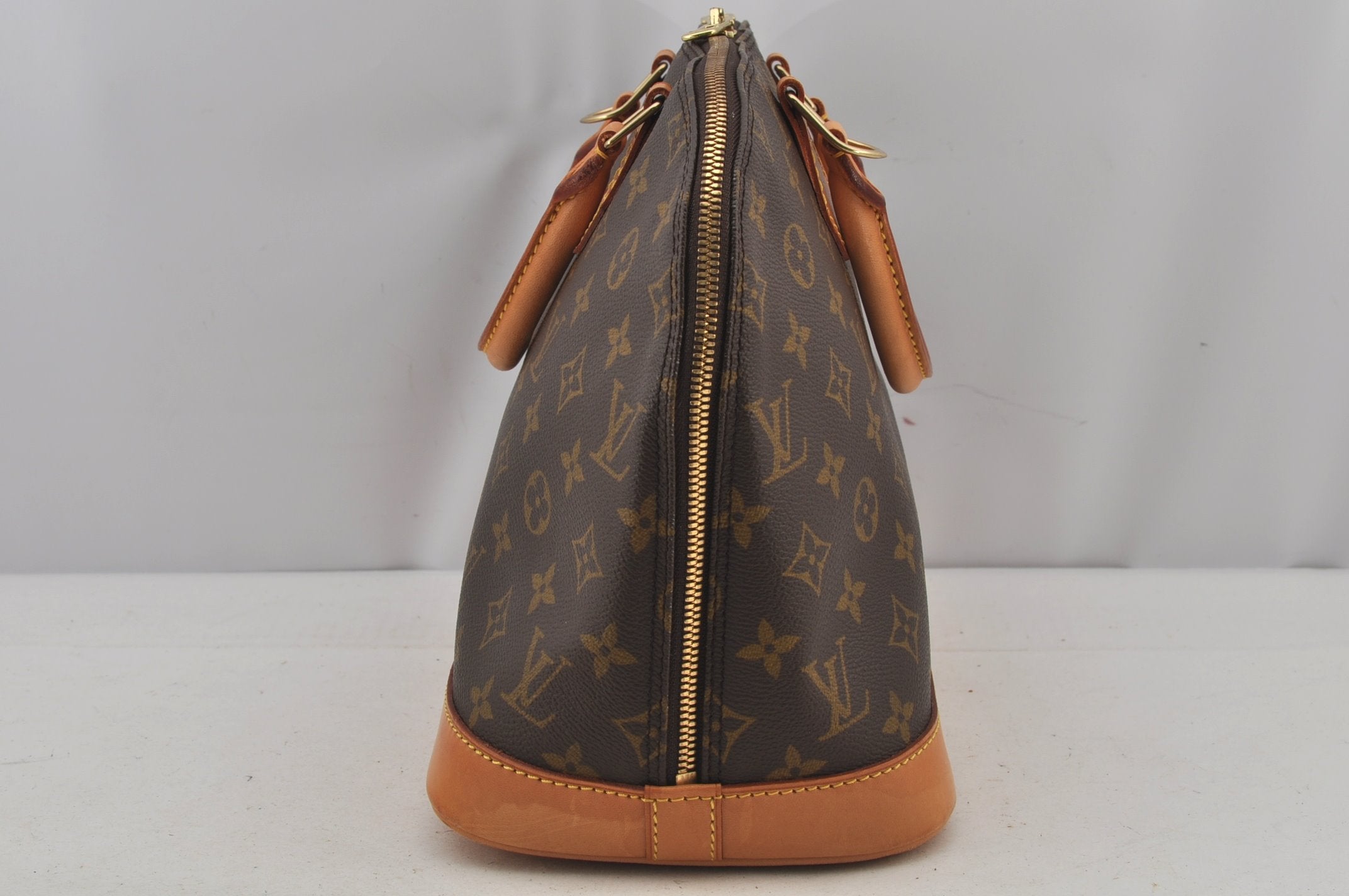 Authentic Louis Vuitton Monogram Alma Hand Bag Purse M51130 LV 7046J