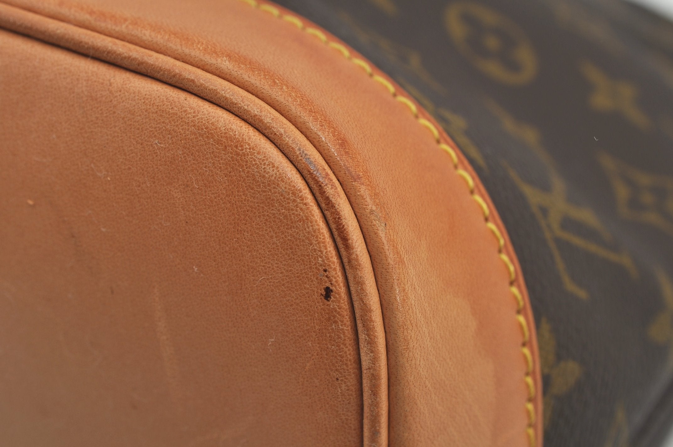 Authentic Louis Vuitton Monogram Alma Hand Bag Purse M51130 LV 7046J