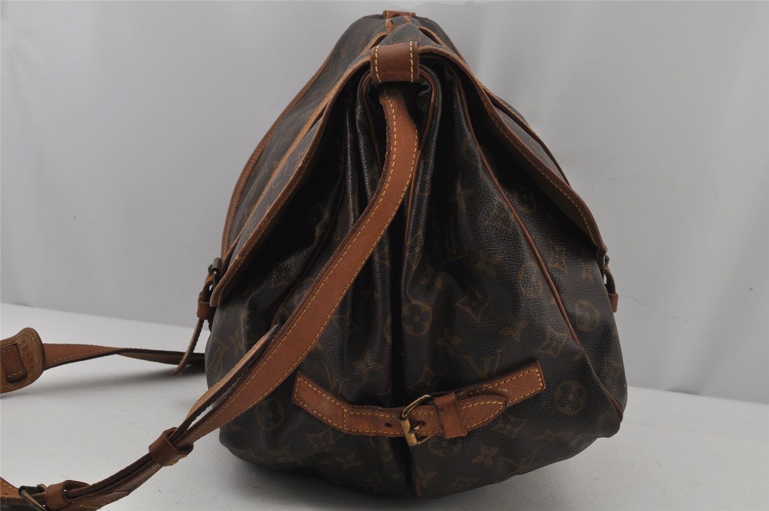 Authentic Louis Vuitton Monogram Saumur 35 Shoulder Cross Bag M42254 LV 7049J