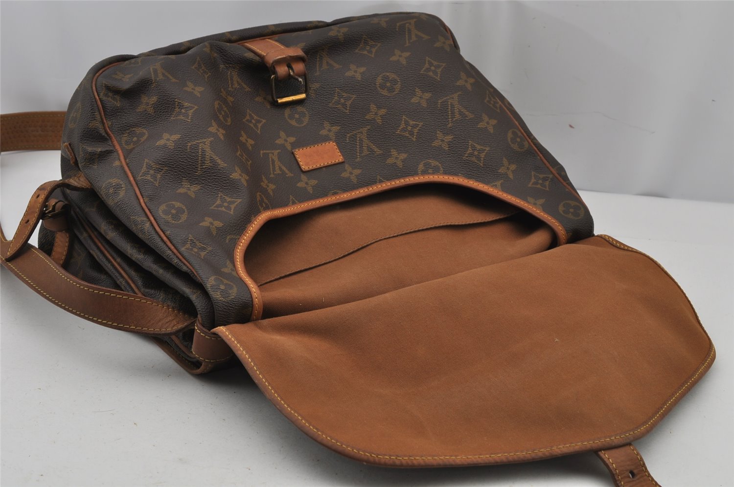 Authentic Louis Vuitton Monogram Saumur 35 Shoulder Cross Bag M42254 LV 7049J