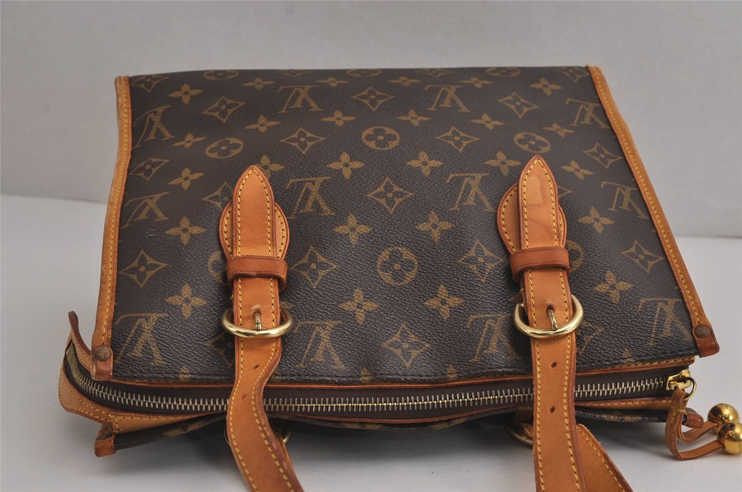 Authentic Louis Vuitton Monogram Popincourt Haut Shoulder Bag M40007 LV 7057J