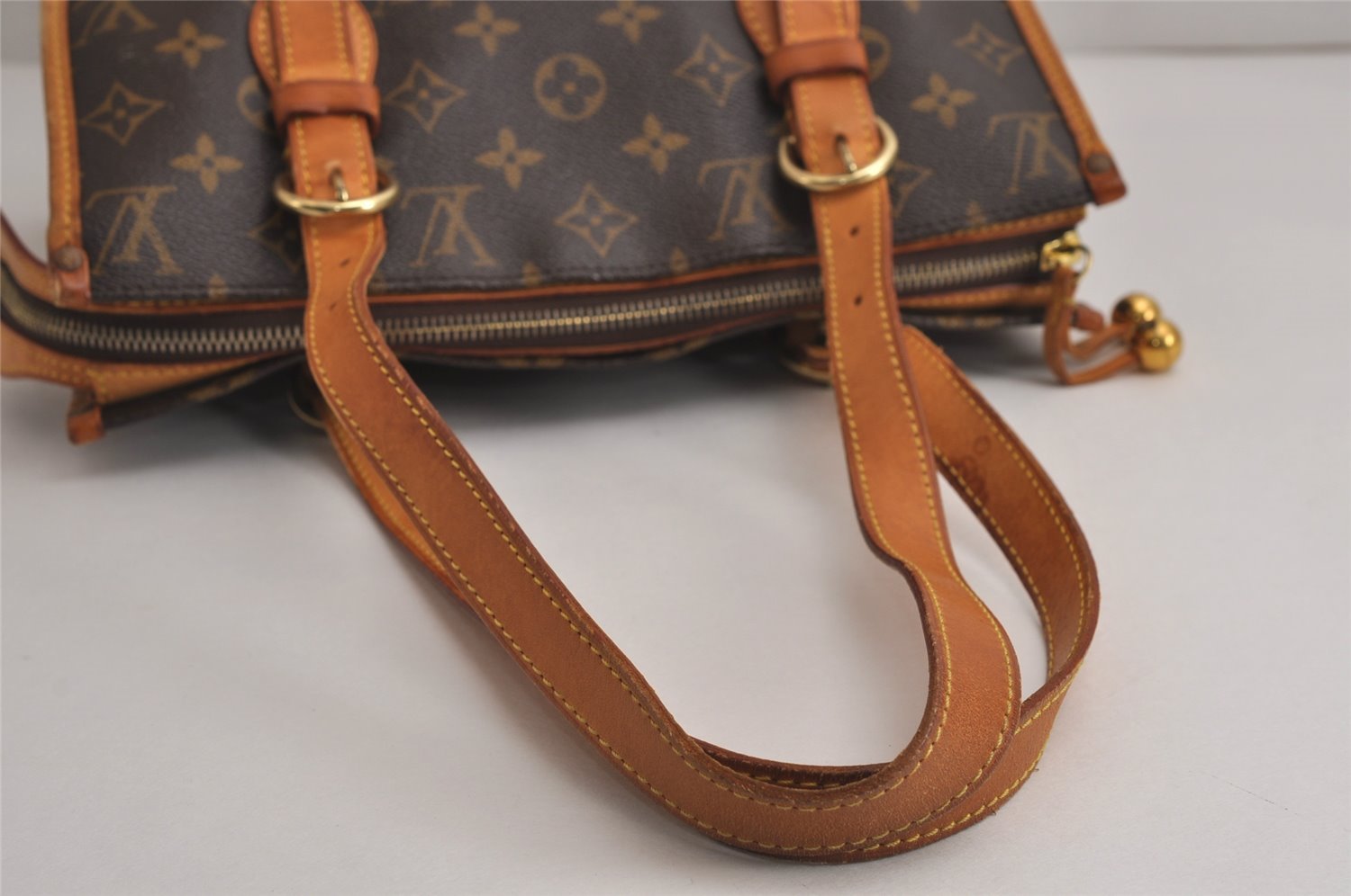 Authentic Louis Vuitton Monogram Popincourt Haut Shoulder Bag M40007 LV 7057J
