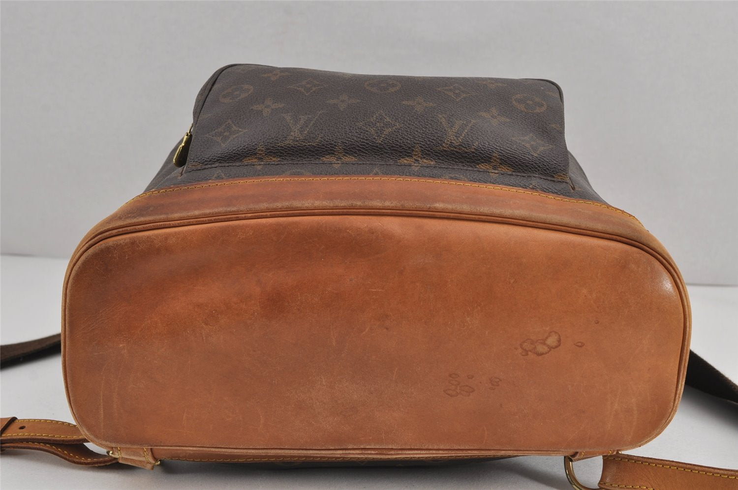 Authentic Louis Vuitton Monogram Montsouris GM Backpack M51135 LV 7073J