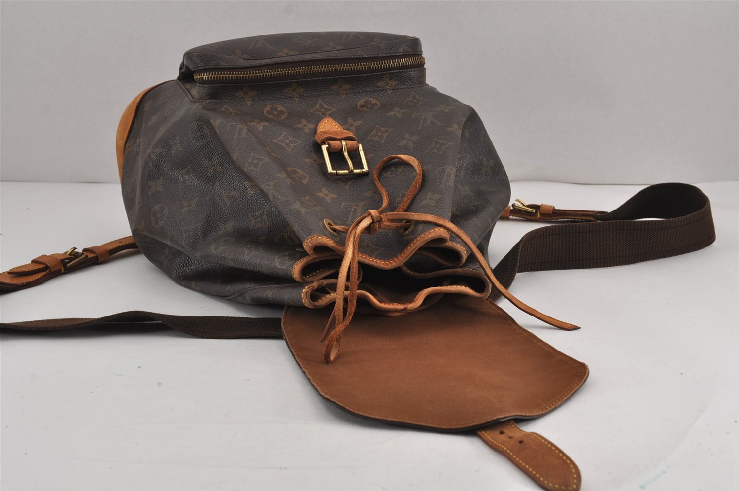 Authentic Louis Vuitton Monogram Montsouris GM Backpack M51135 LV 7073J