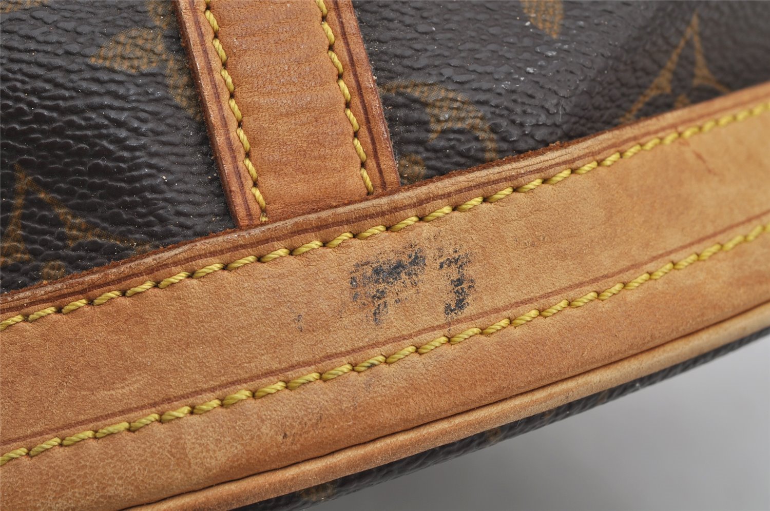 Authentic Louis Vuitton Monogram Bucket GM Shoulder Tote Bag M42236 Junk 7077I