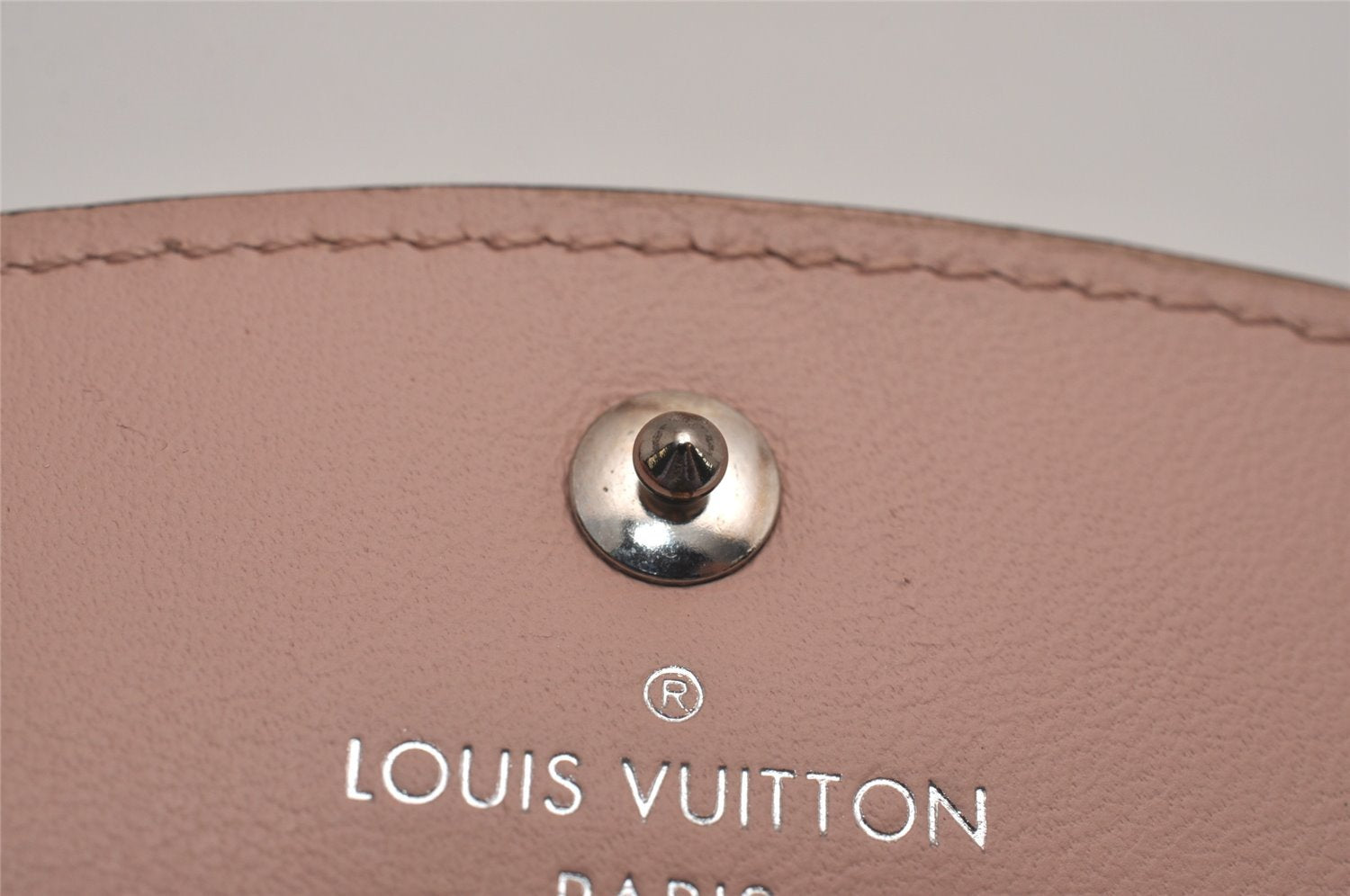 Authentic Louis Vuitton Mahina Multicles 4 Four Hooks Key Case M64056 Pink 7083J