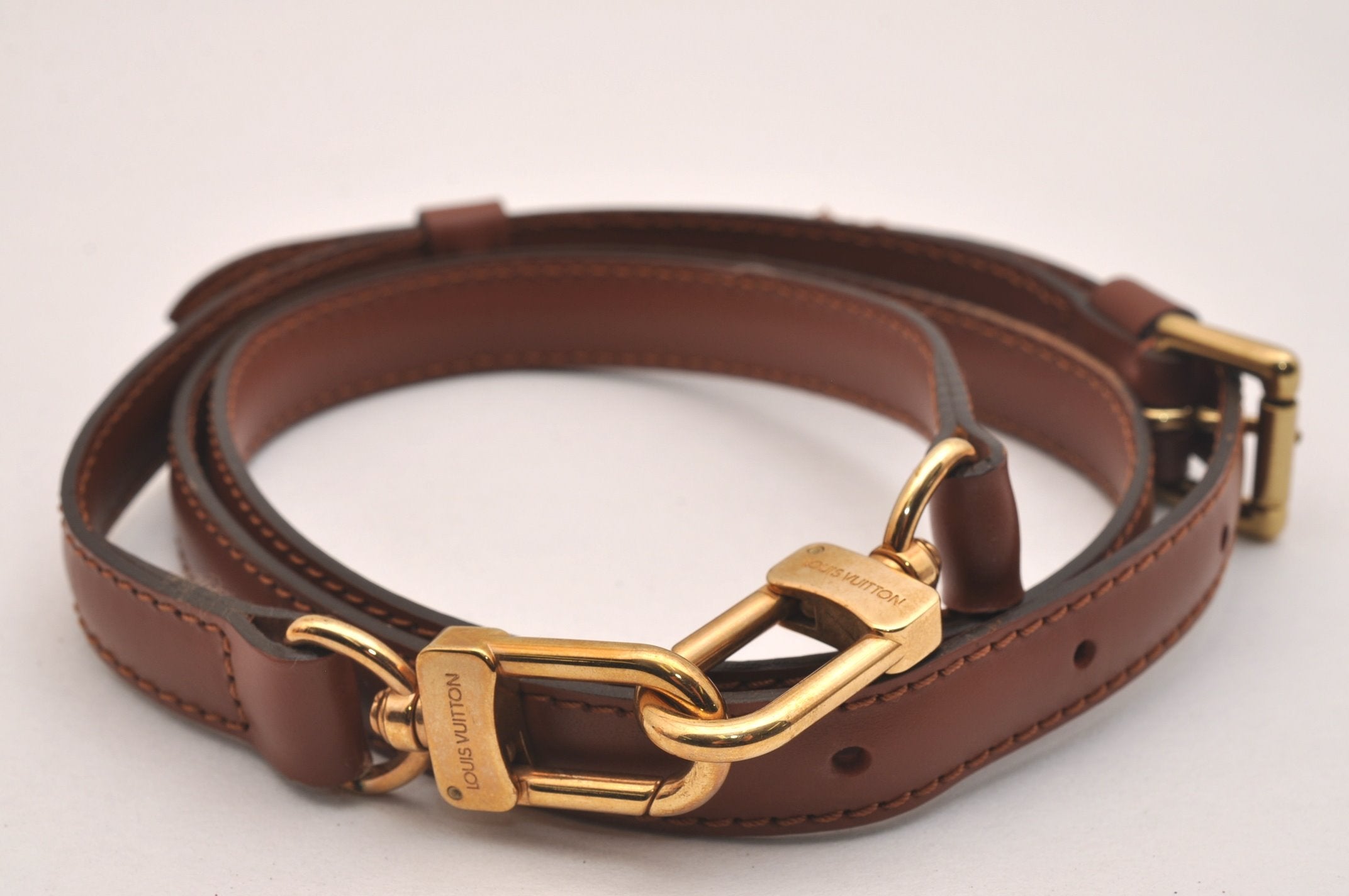 Authentic Louis Vuitton Leather Shoulder Strap Brown 40.6-47.6