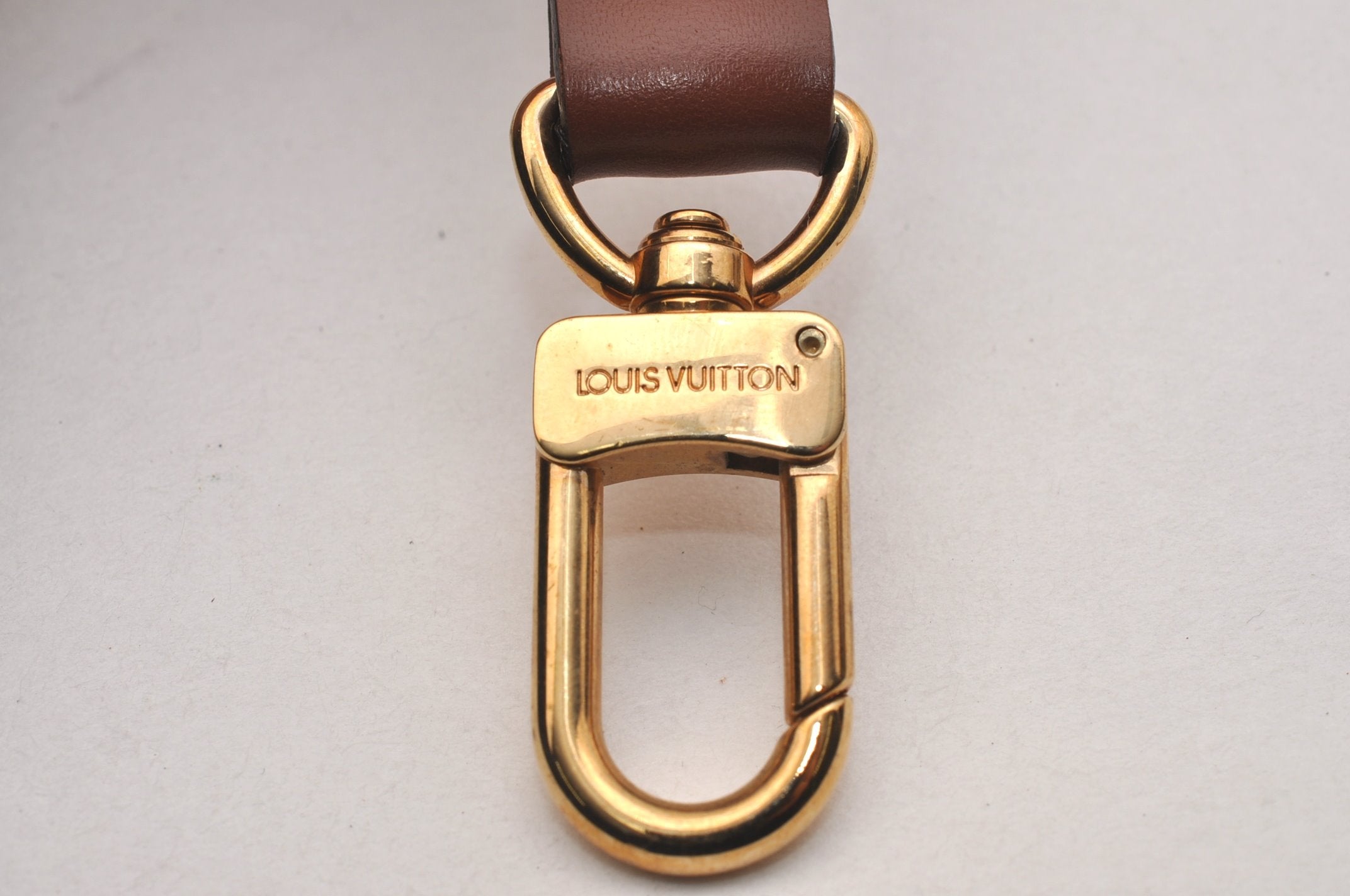 Authentic Louis Vuitton Leather Shoulder Strap Brown 40.6-47.6