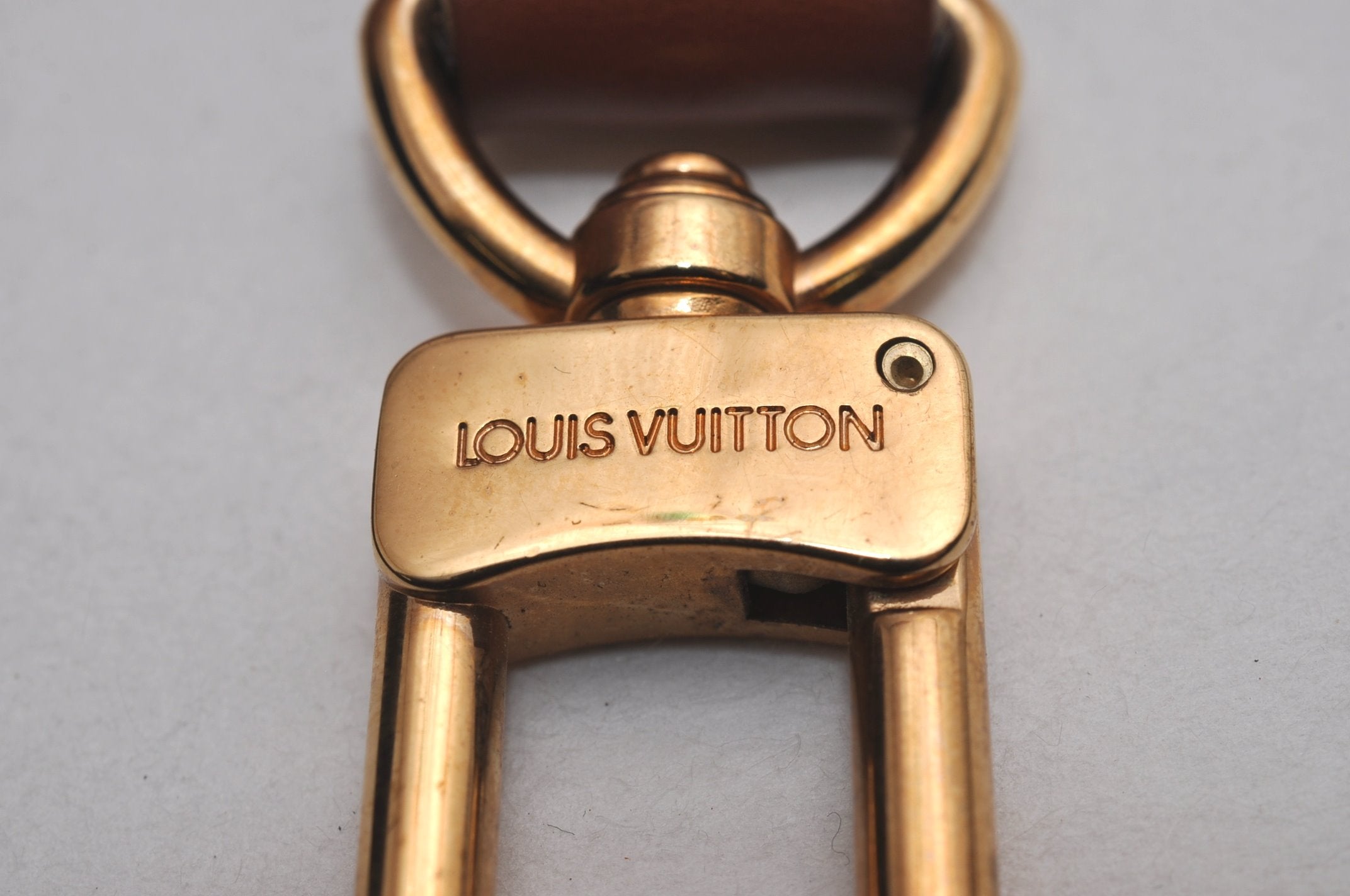 Authentic Louis Vuitton Leather Shoulder Strap Brown 40.6-47.6