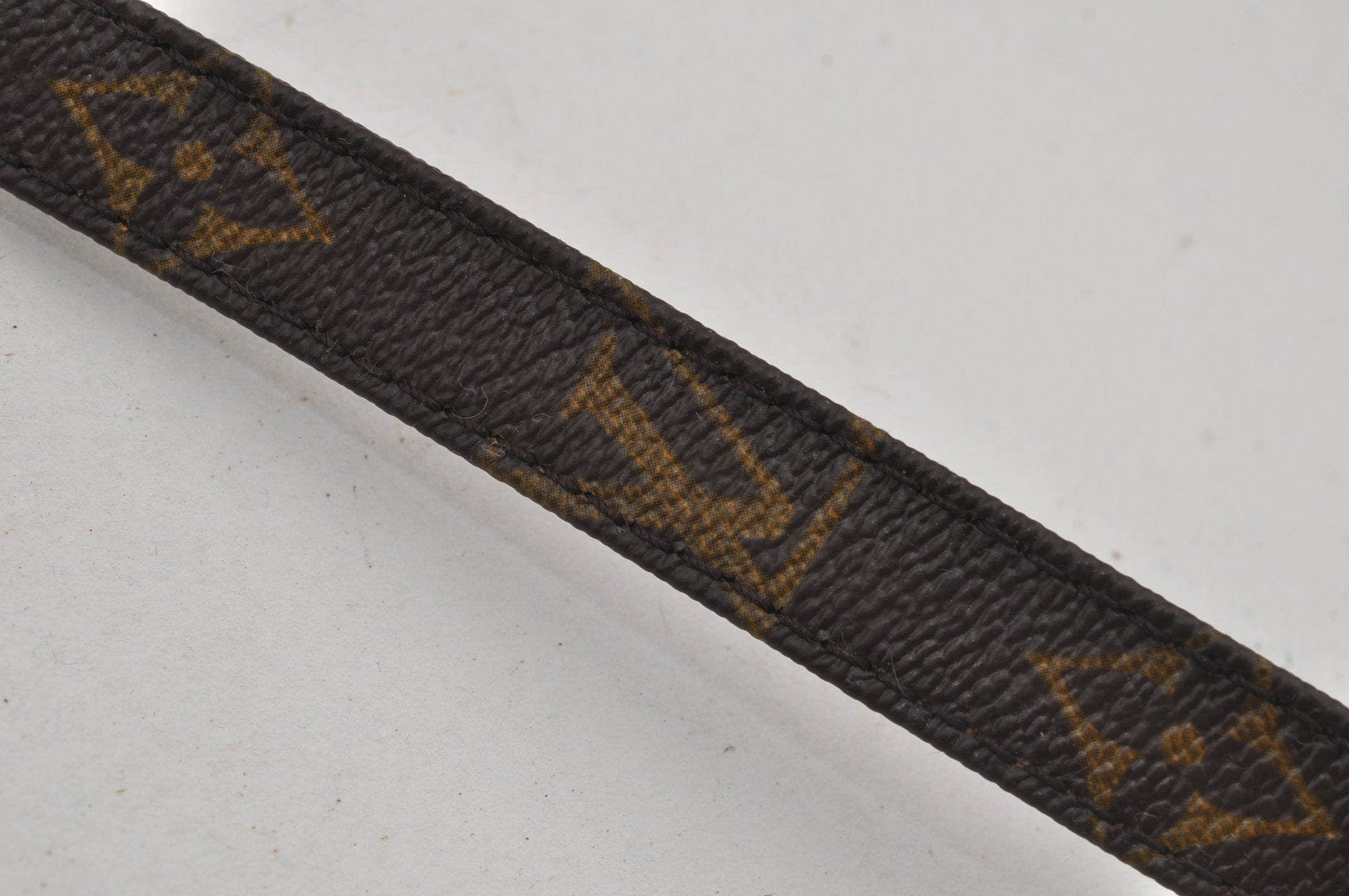 Authentic Louis Vuitton Monogram Shoulder Strap 39.2