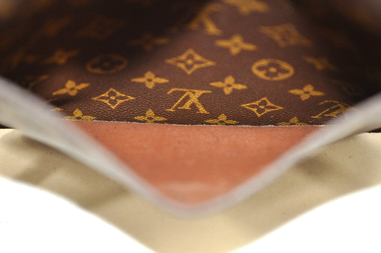 Authentic Louis Vuitton Monogram Saint Cloud GM M51242 Shoulder Cross Bag 7099I