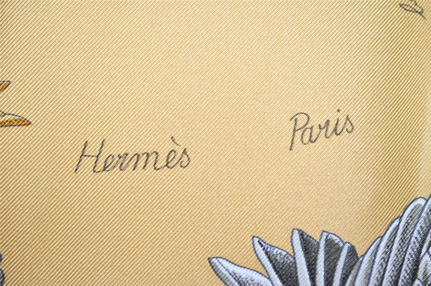 Authentic HERMES Carre 90 Scarf 