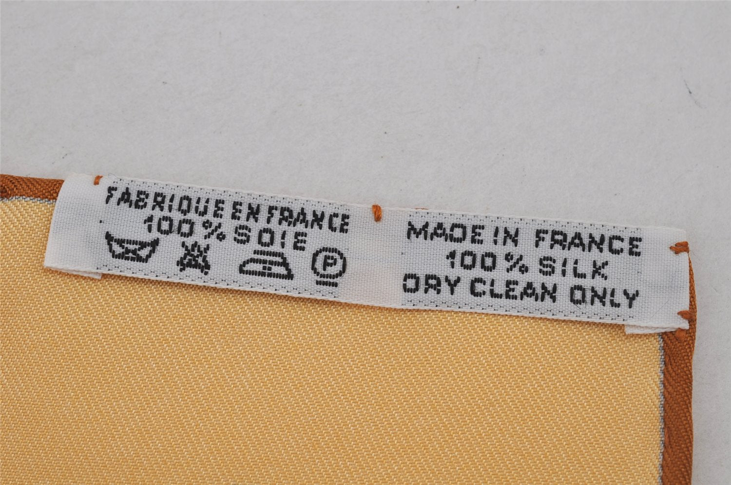 Authentic HERMES Carre 90 Scarf 