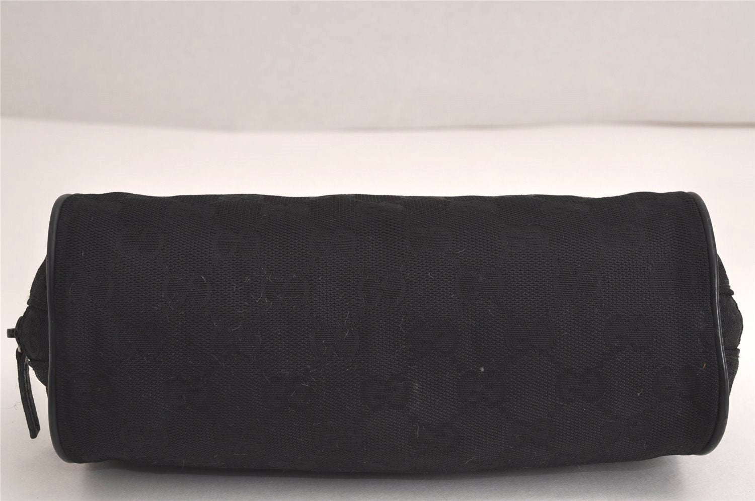 Authentic GUCCI Cosmetic Pouch Purse GG Canvas Leather 137377 Black 7109J