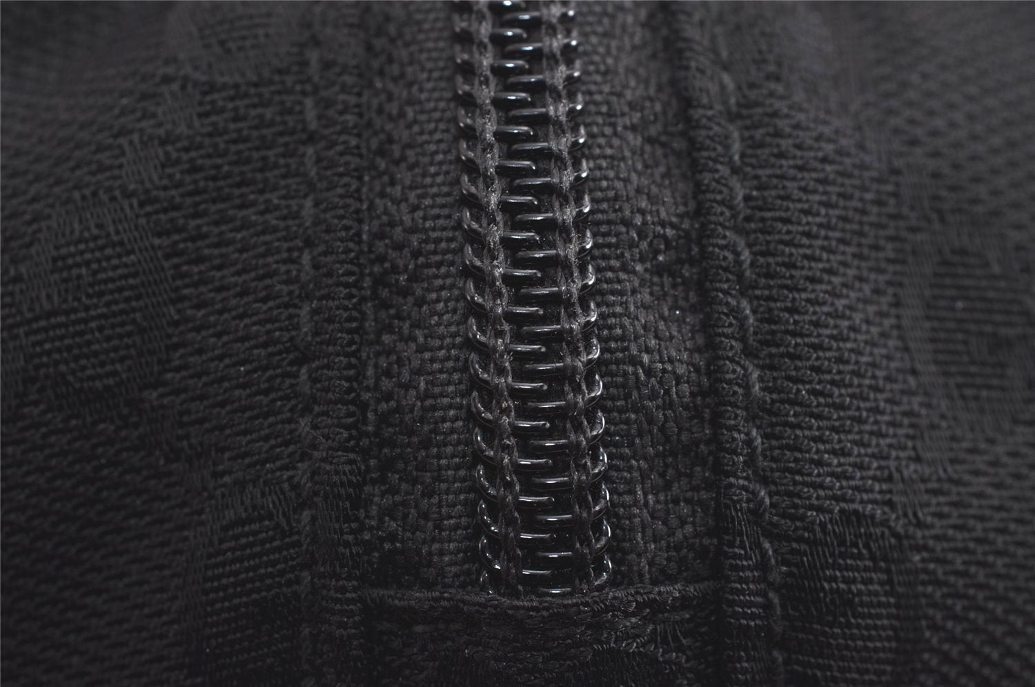 Authentic GUCCI Cosmetic Pouch Purse GG Canvas Leather 137377 Black 7109J