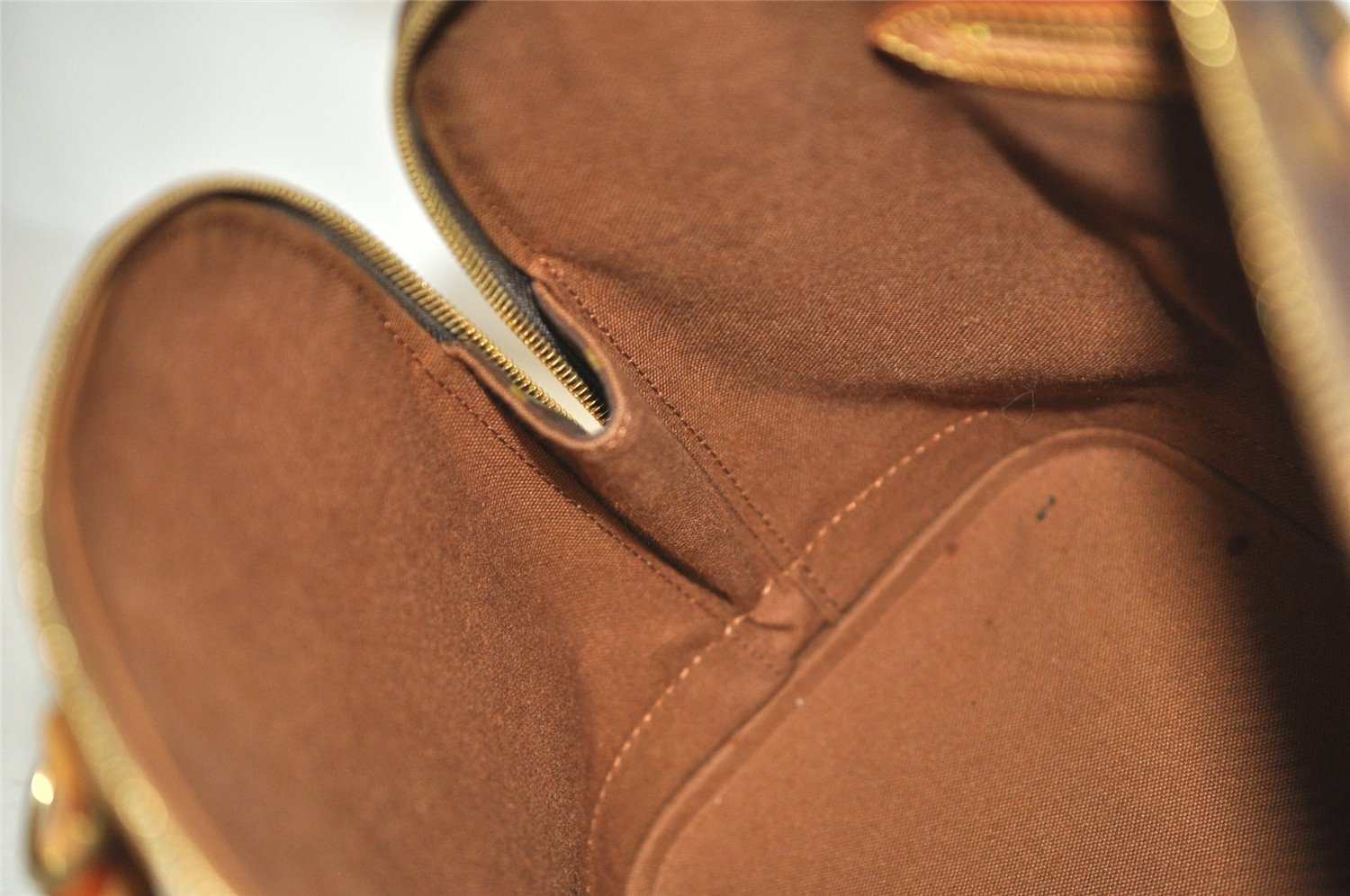 Authentic Louis Vuitton Monogram Alma Hand Bag Purse M51130 LV 7112J