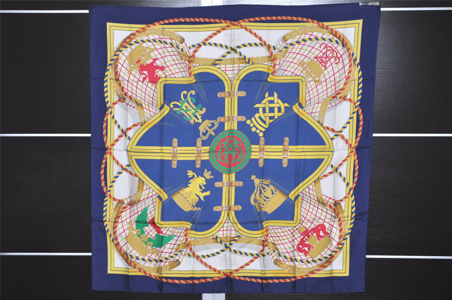 Authentic HERMES Carre 90 Scarf 