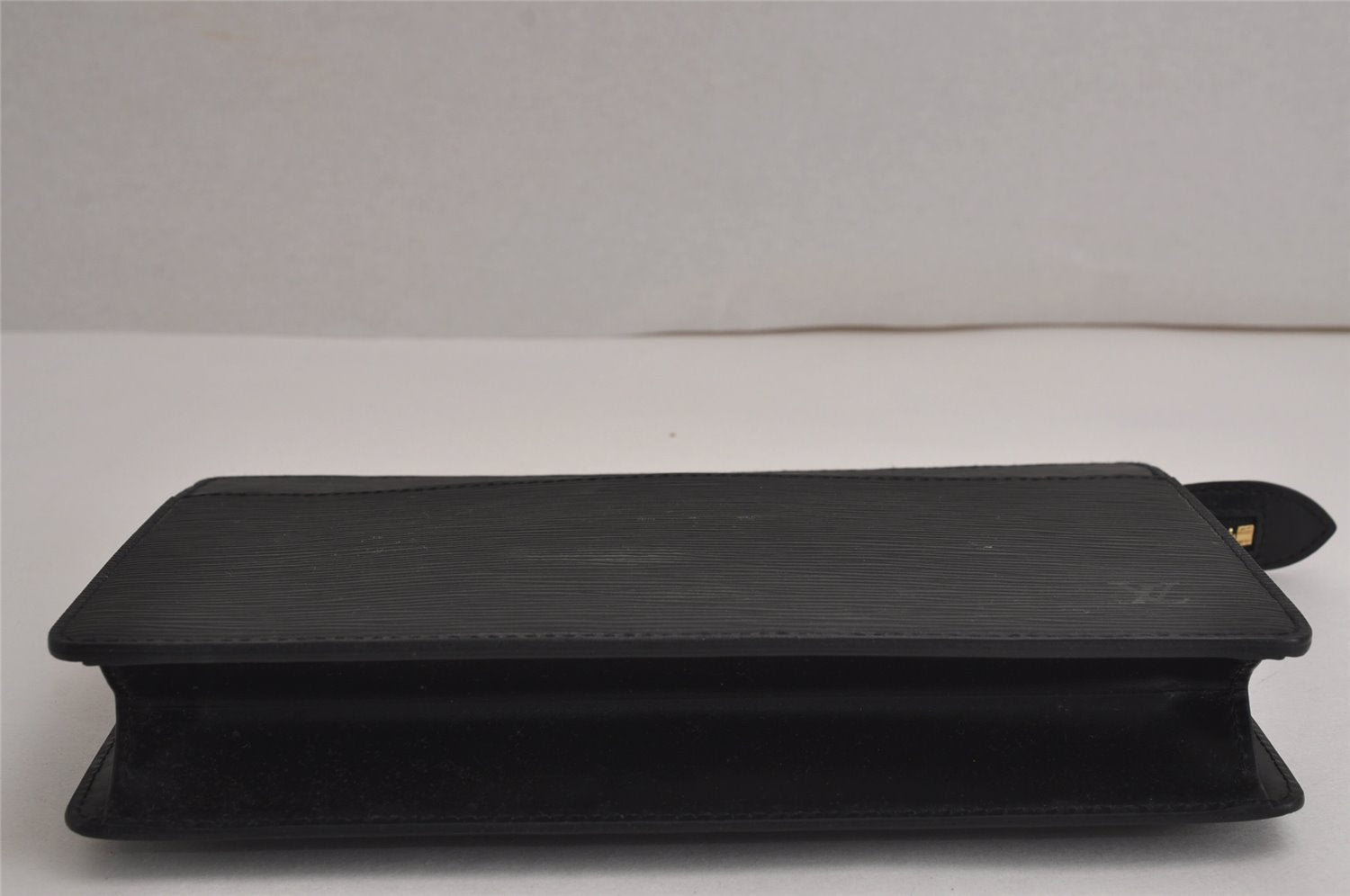 Authentic Louis Vuitton Epi Pochette Homme Clutch Hand Bag Black M52522 LV 7133J