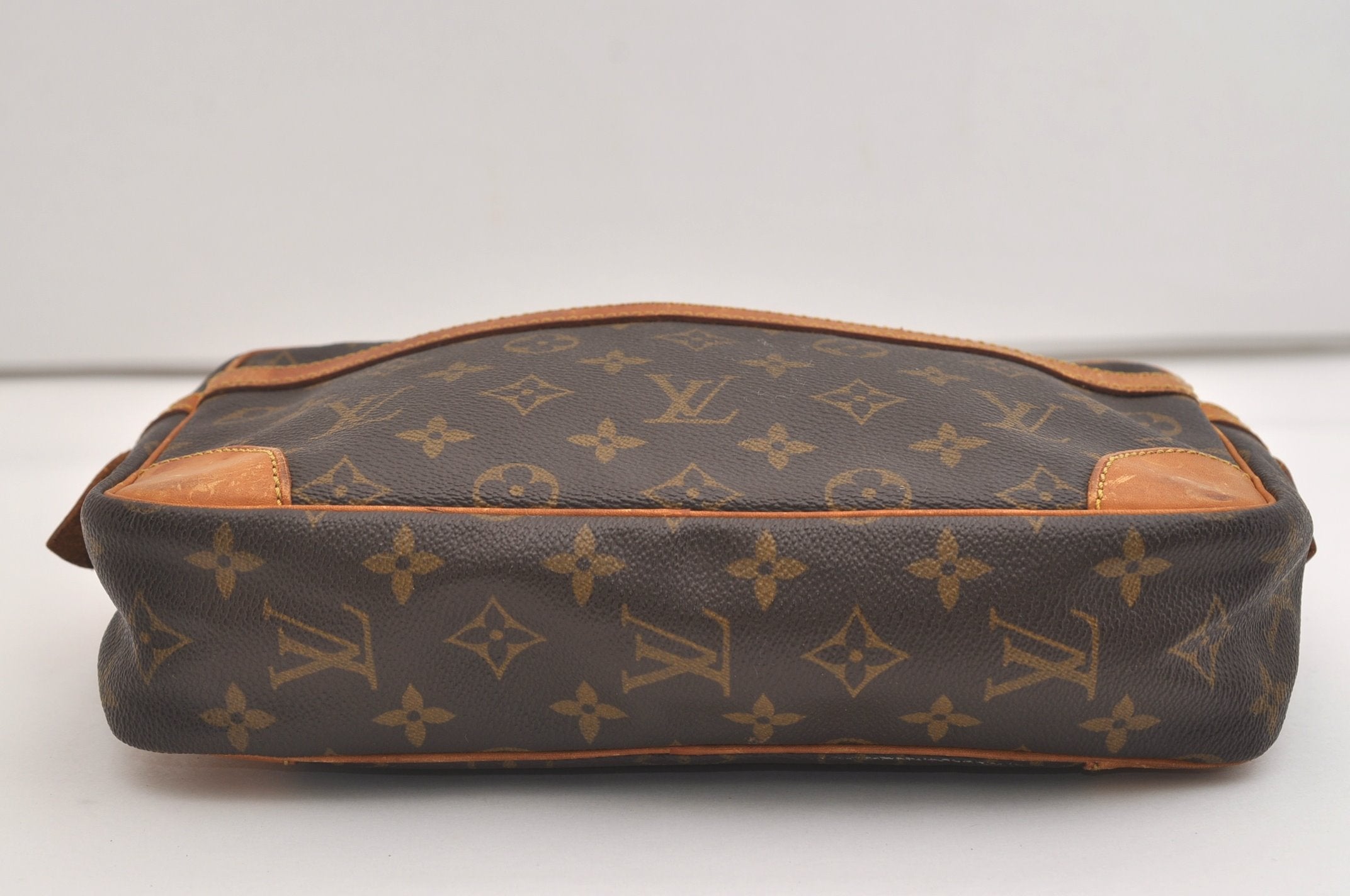 Authentic Louis Vuitton Monogram Compiegne 28 Clutch Hand Bag M51845 LV 7139J