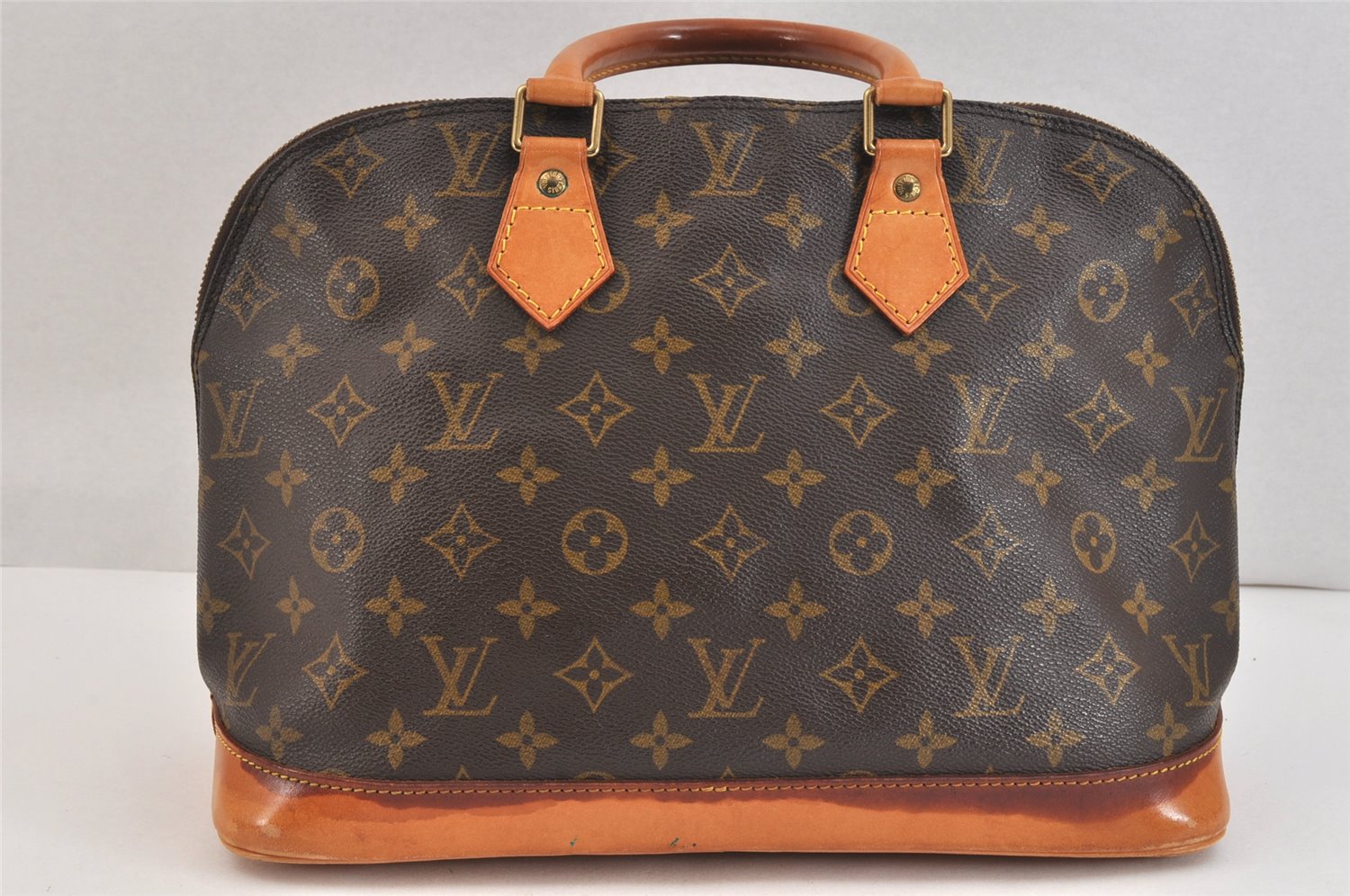 Authentic Louis Vuitton Monogram Alma Hand Bag Purse M51130 LV 7145K