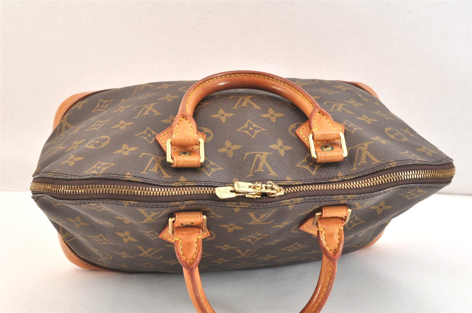 Authentic Louis Vuitton Monogram Alma Hand Bag Purse M51130 LV 7145K