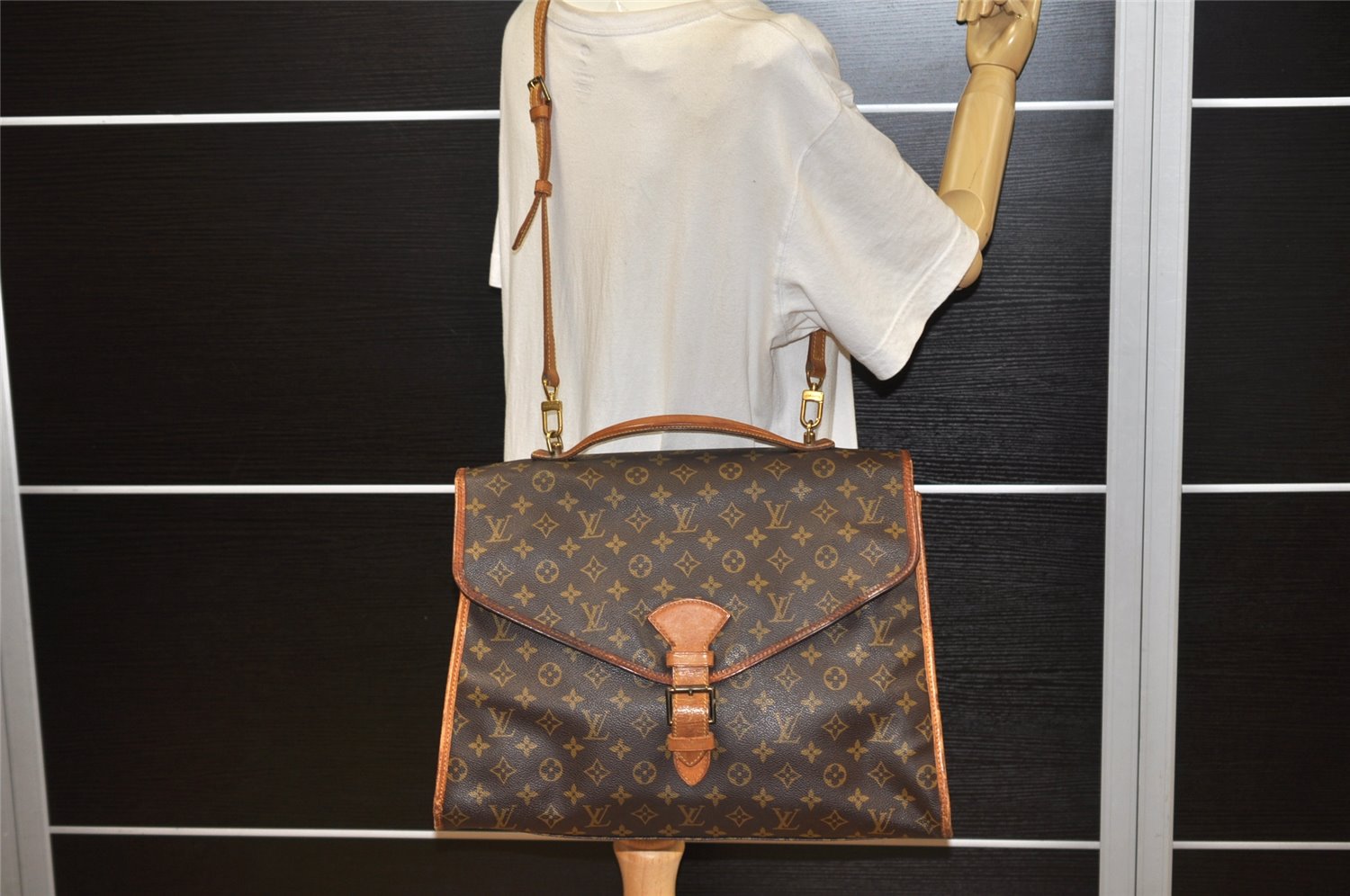 Authentic Louis Vuitton Monogram Beverly 44 M51120 2Way Shoulder Hand Bag 7149K