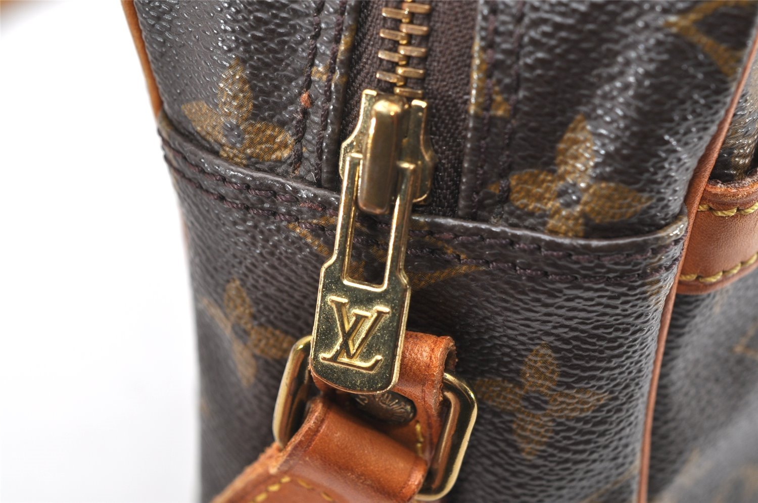 Authentic Louis Vuitton Monogram Trocadero 30 Shoulder Cross Bag M51272 LV 7155K