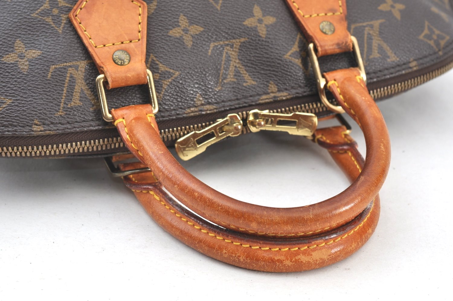 Authentic Louis Vuitton Monogram Alma Hand Bag Purse M51130 LV 7160H