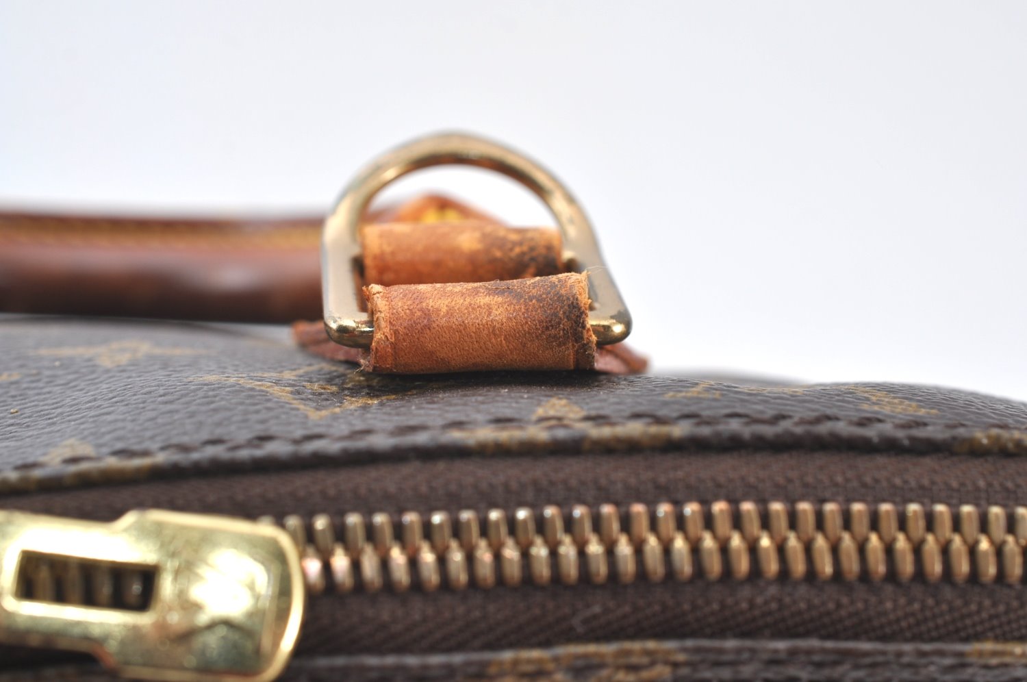 Authentic Louis Vuitton Monogram Alma Hand Bag Purse M51130 LV 7160H