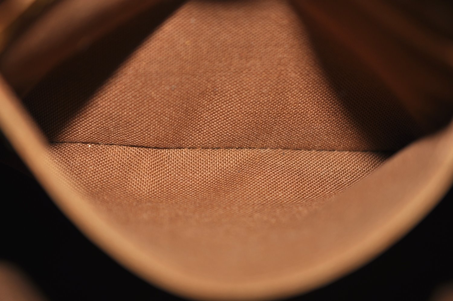 Authentic Louis Vuitton Monogram Alma Hand Bag Purse M51130 LV 7160H