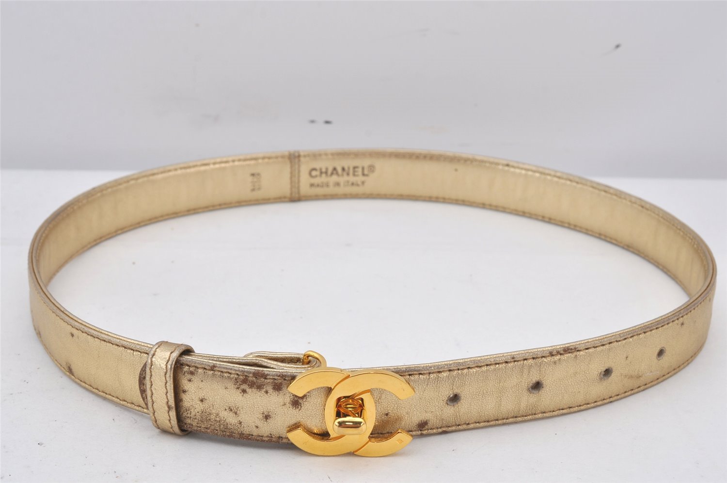 Authentic CHANEL Calf Skin Belt CC Logo Turnlock 61.5-72cm 24.2-28.3