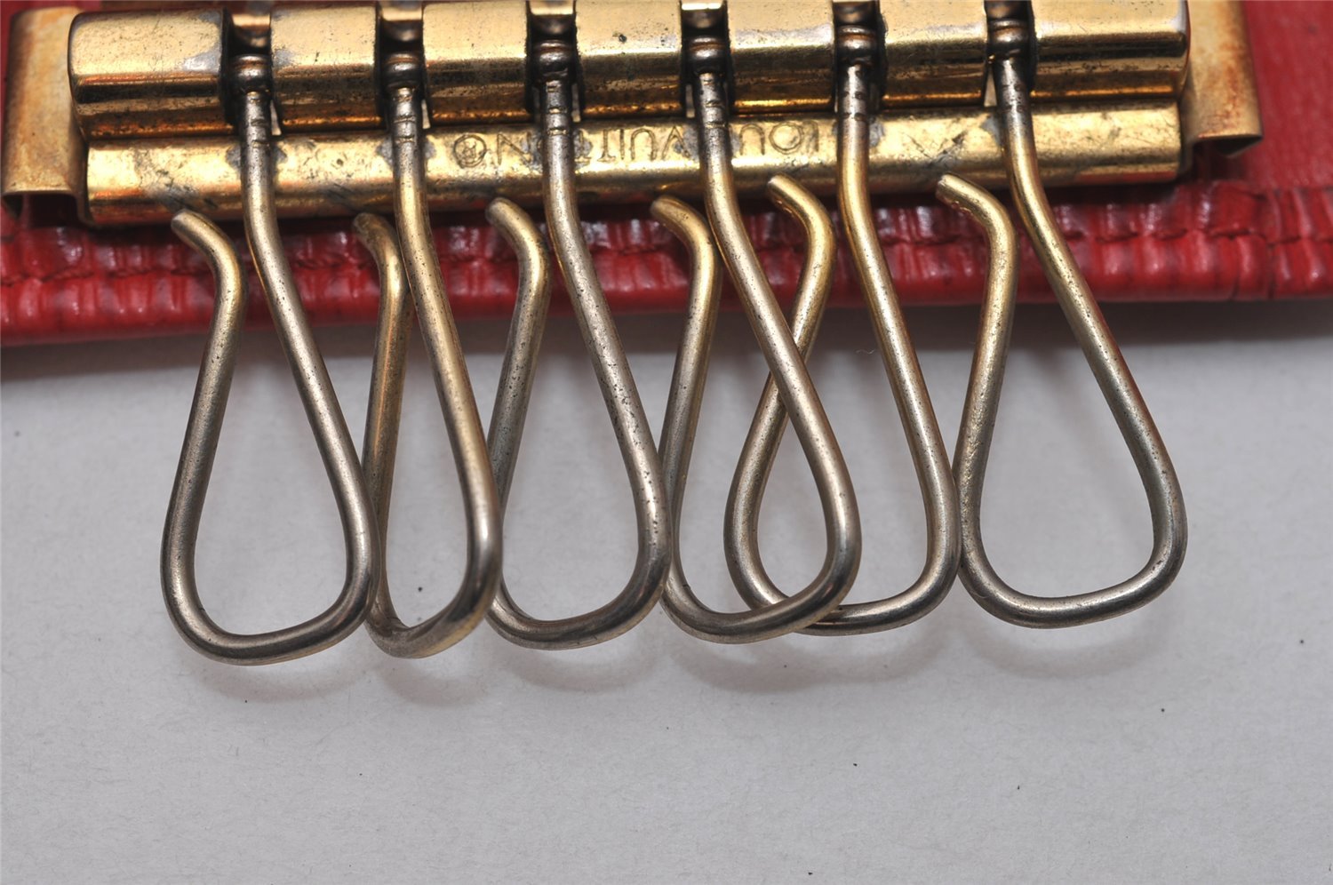 Authentic Louis Vuitton Epi Multicles 6 Key Case Red M63817 LV 7164I