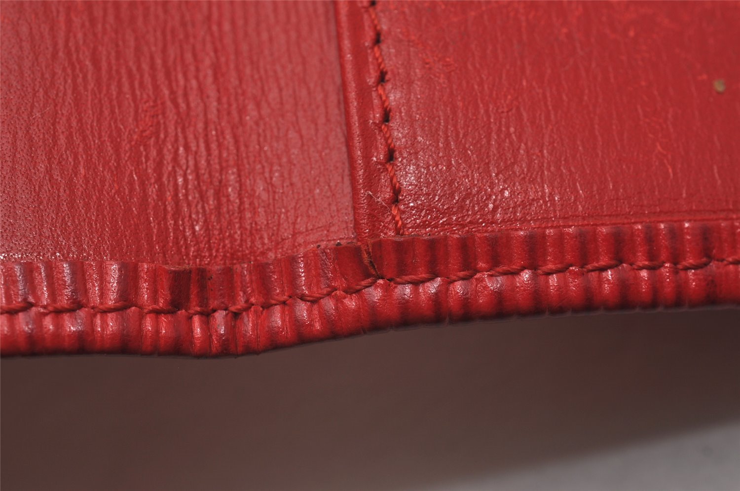 Authentic Louis Vuitton Epi Multicles 6 Key Case Red M63817 LV 7164I