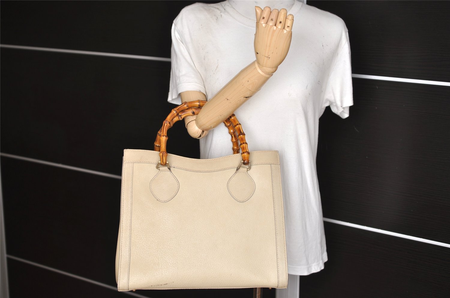 Authentic GUCCI Vintage Bamboo Hand Bag Leather 0028260 Cream White 7169K