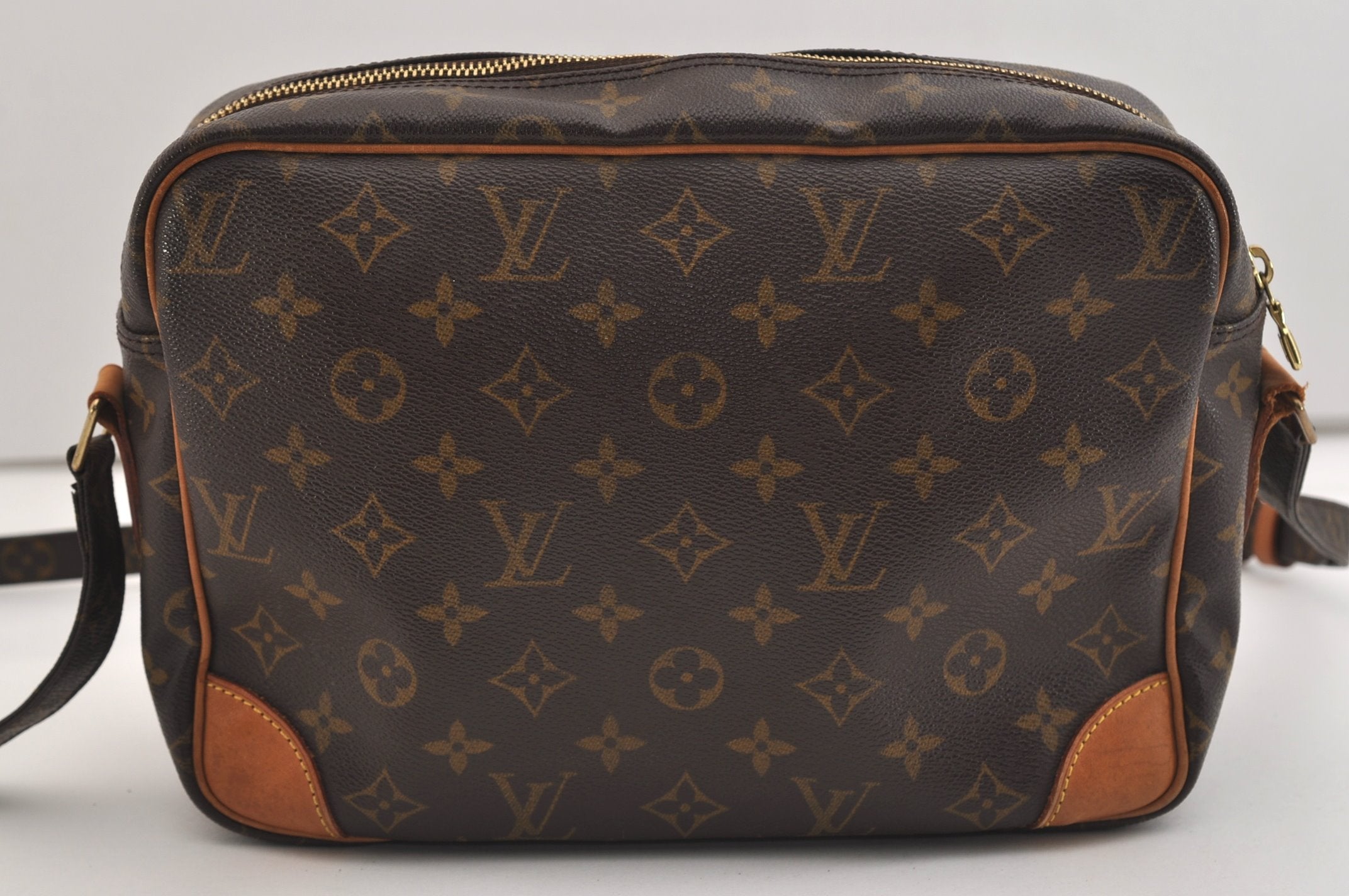 Authentic Louis Vuitton Monogram Nile Shoulder Cross Body Bag M45244 LV 7173J