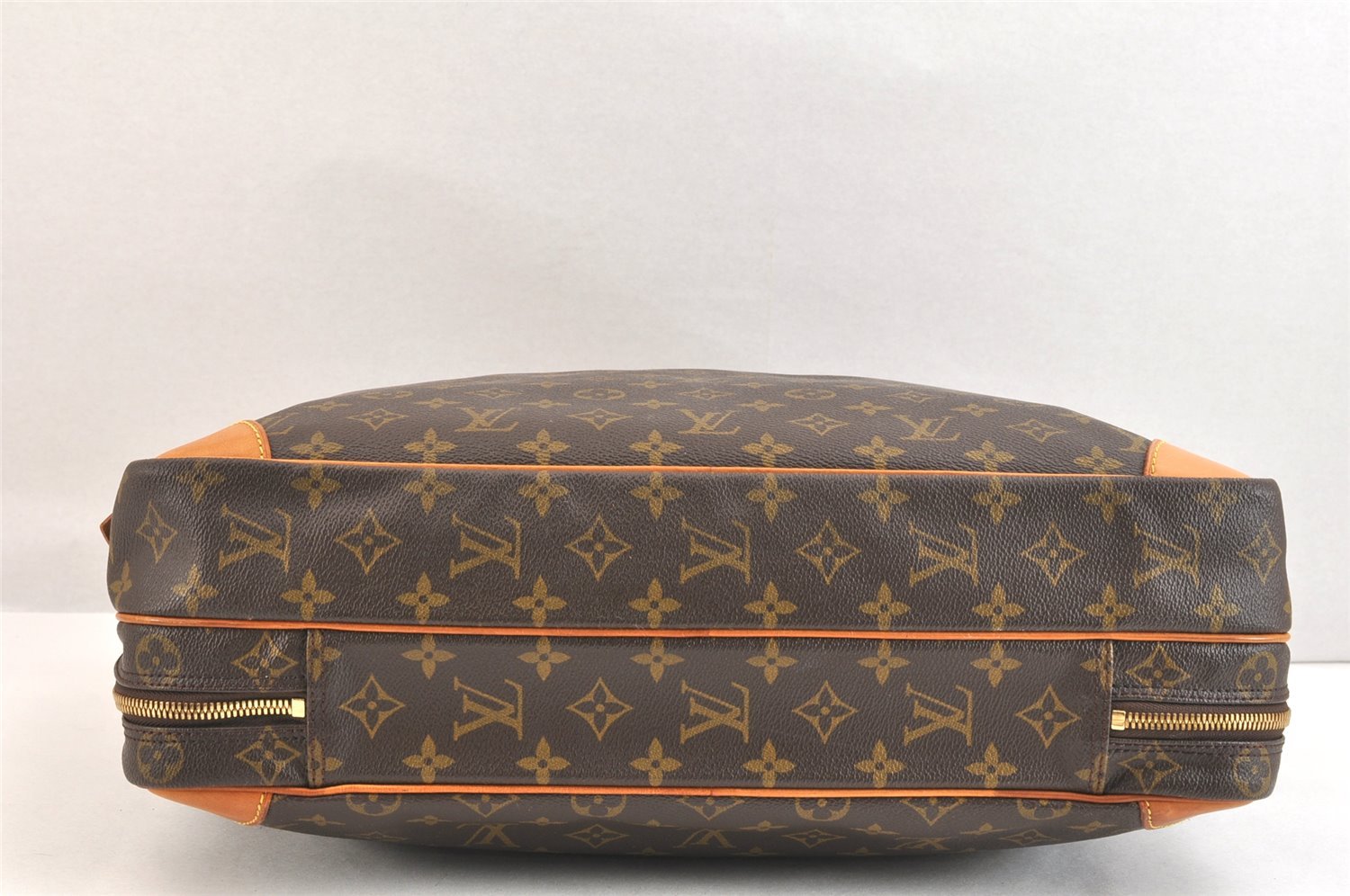 Auth Louis Vuitton Monogram M53362 Porte Documents Voyage 2 Compartments 7184K