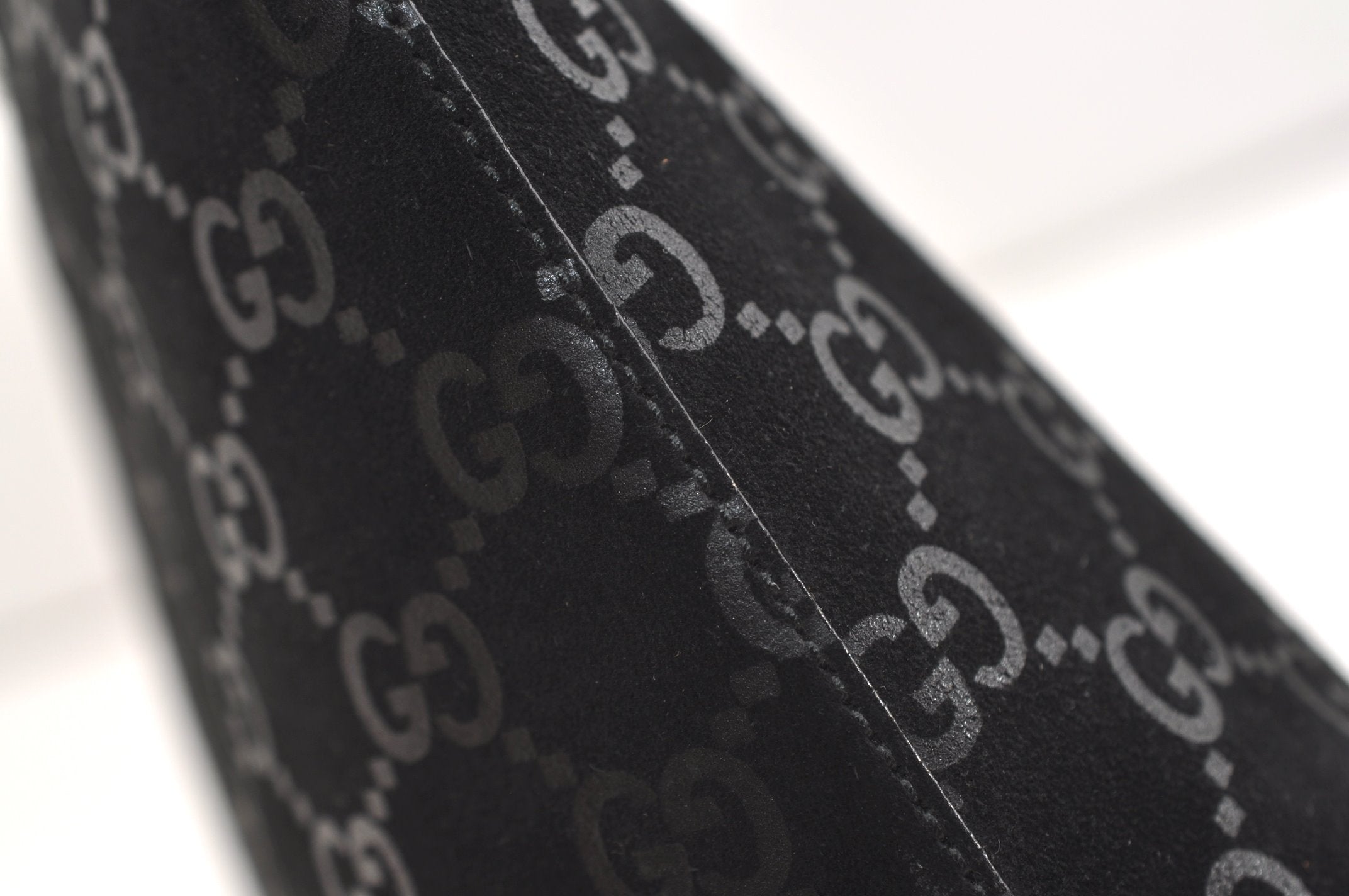 Authentic GUCCI Bamboo Shoulder Bag Purse GG Suede 0013008 Black Junk 7185J