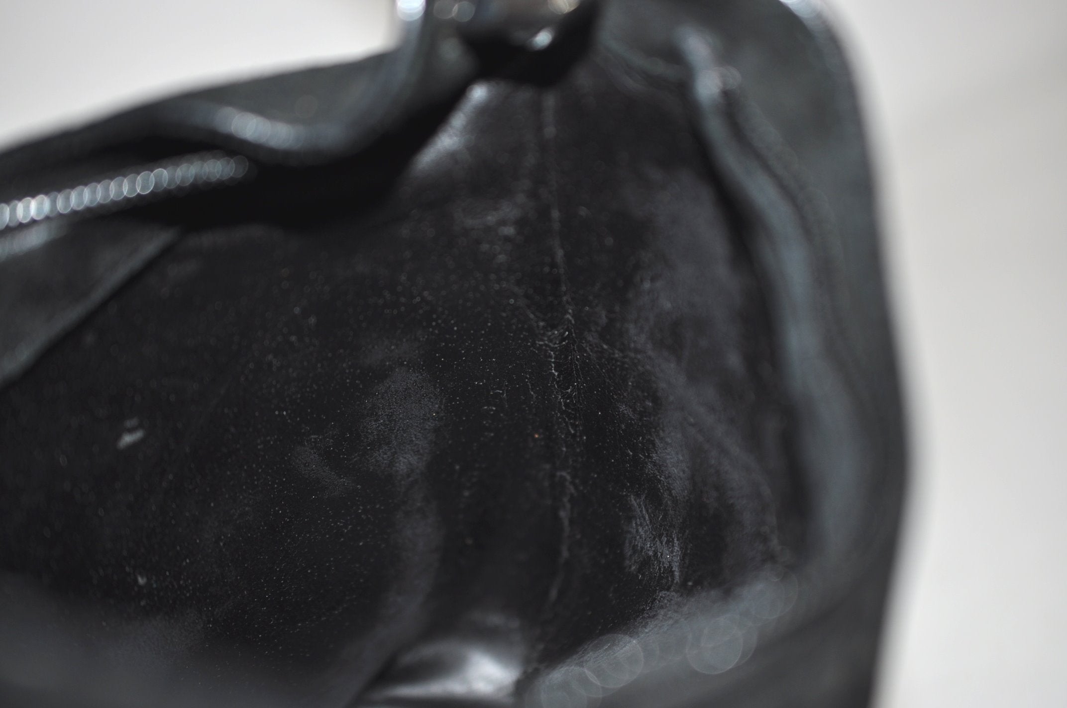 Authentic GUCCI Bamboo Shoulder Bag Purse GG Suede 0013008 Black Junk 7185J