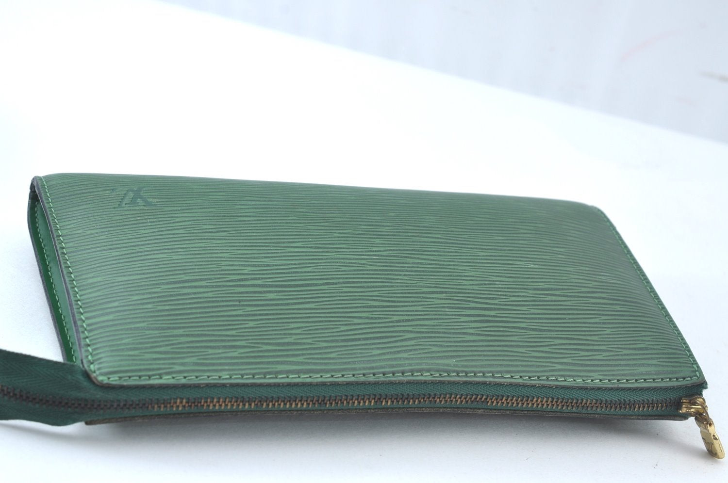 Authentic Louis Vuitton Epi Pochette Accessoires Pouch Green M52944 LV 7187J