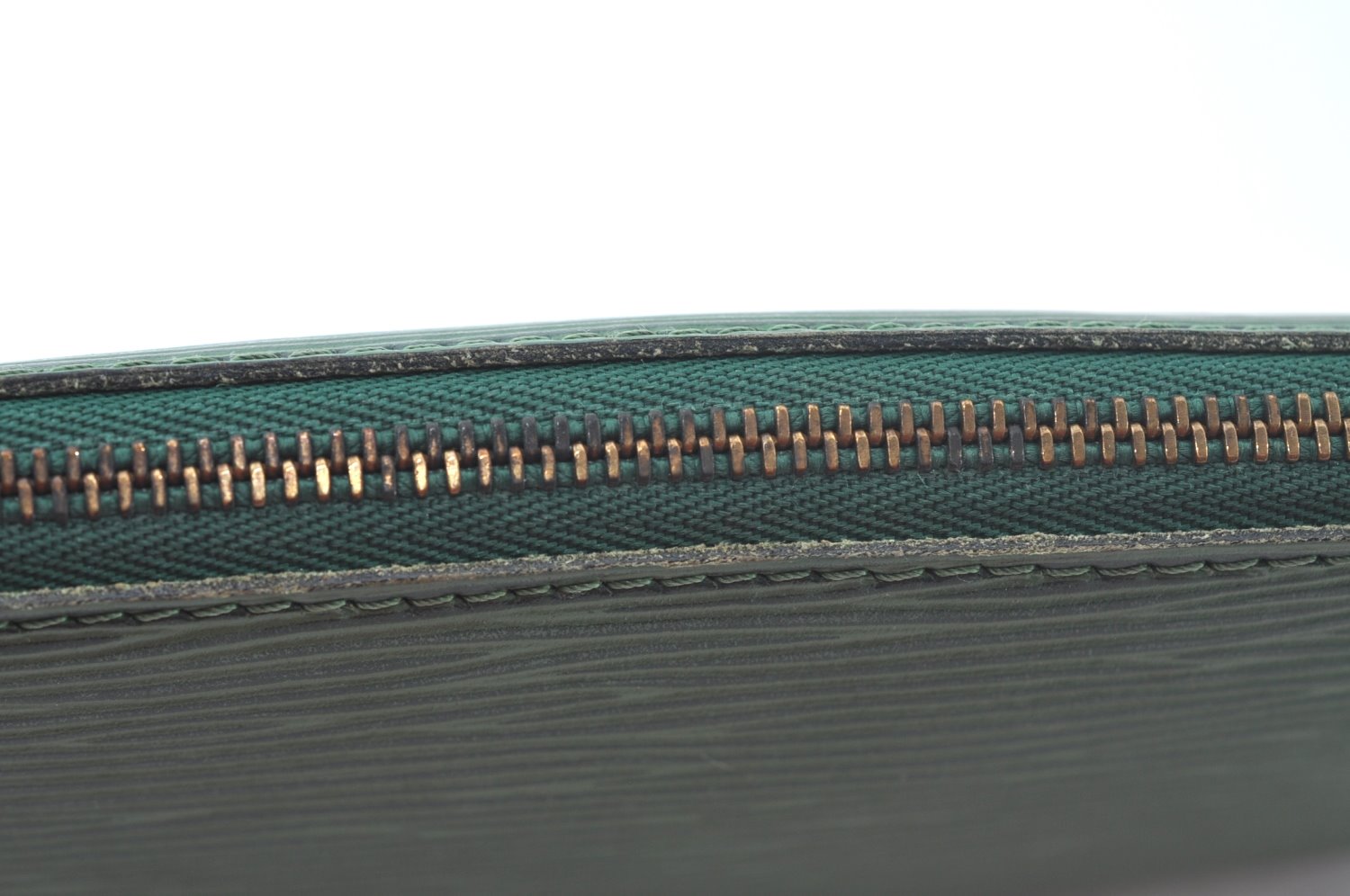 Authentic Louis Vuitton Epi Pochette Accessoires Pouch Green M52944 LV 7187J