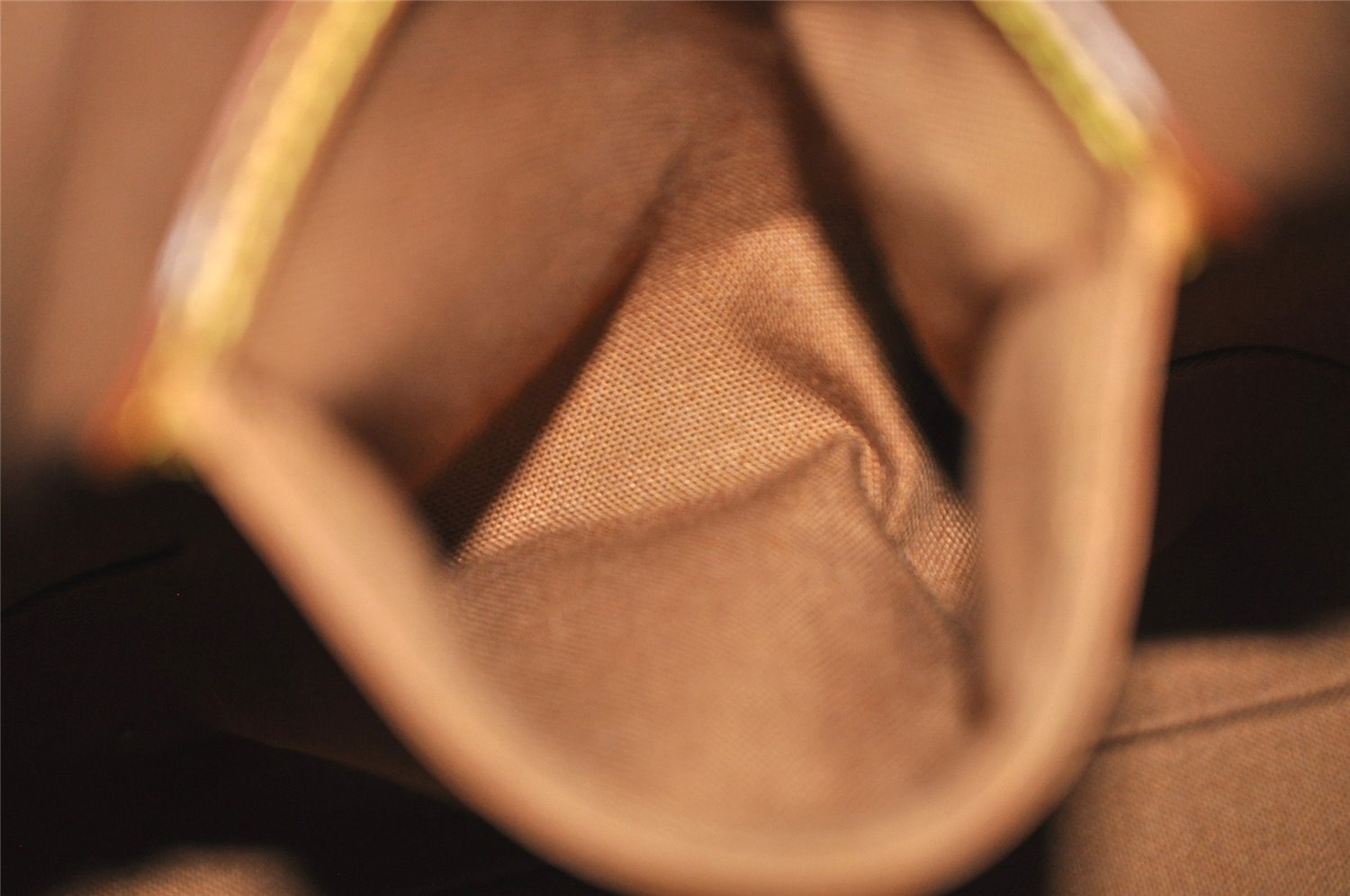 Authentic Louis Vuitton Monogram Ellipse MM Hand Bag M51126 LV 7196I